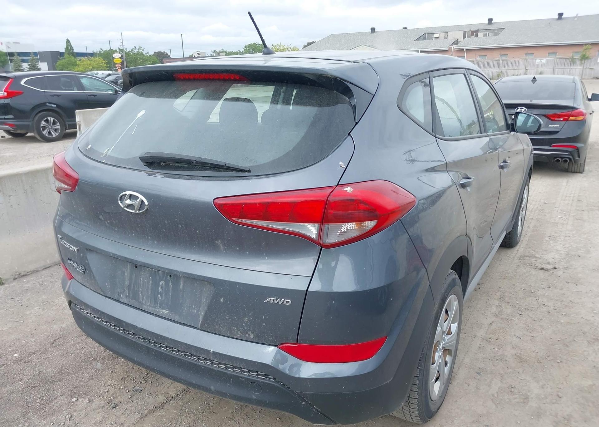 2018 HYUNDAI TUCSON SE