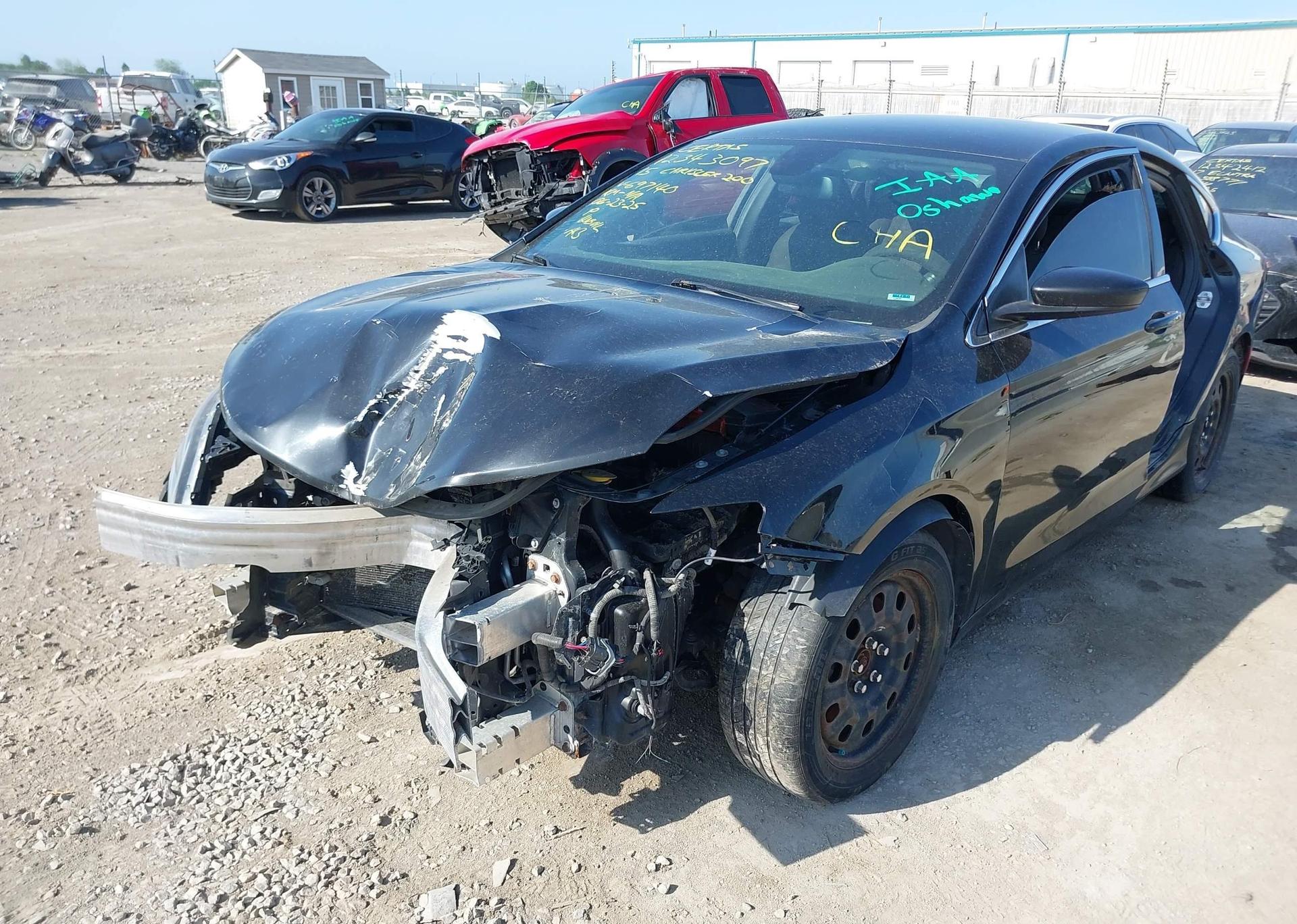2015 CHRYSLER 200 LX