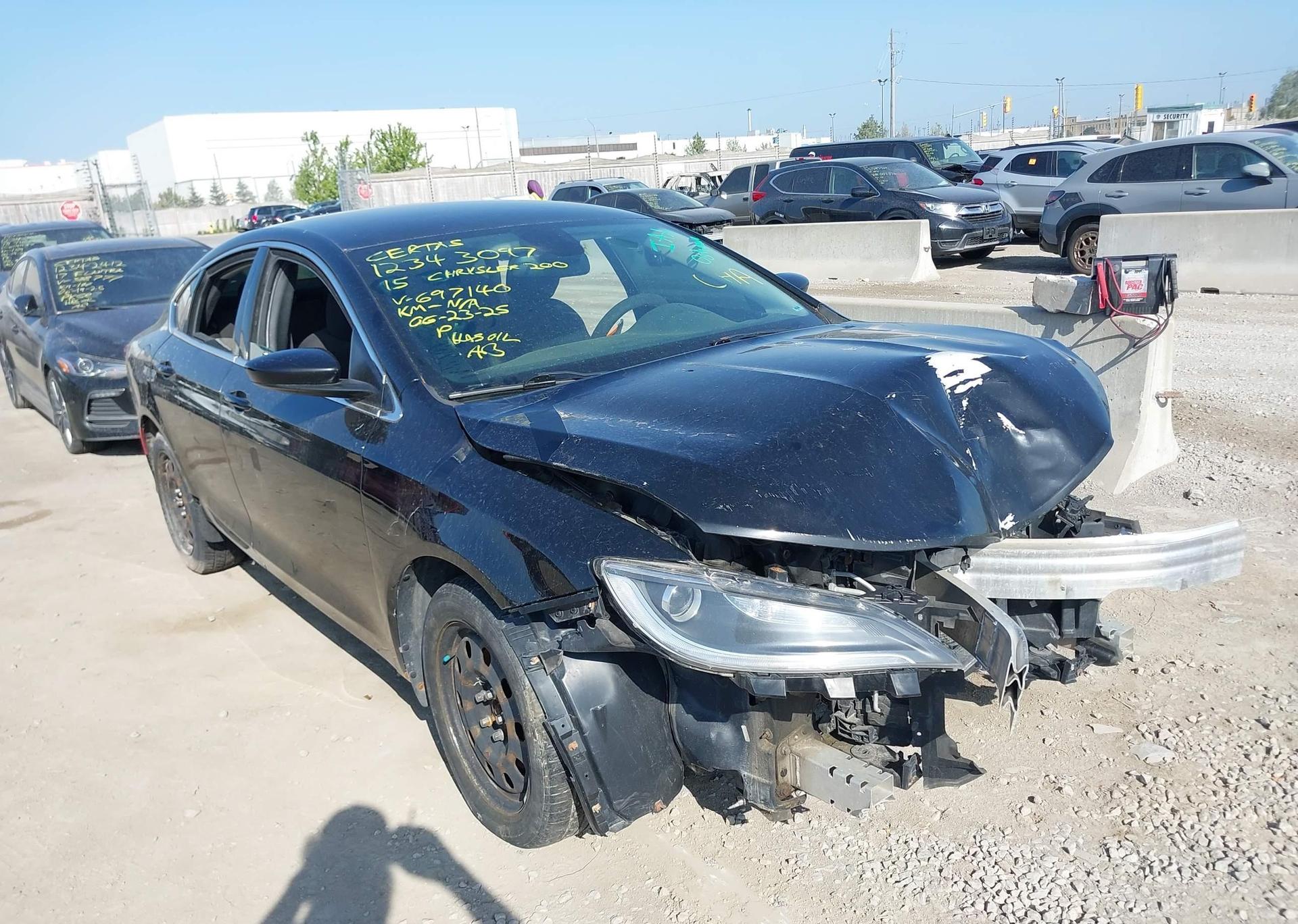 2015 CHRYSLER 200 LX