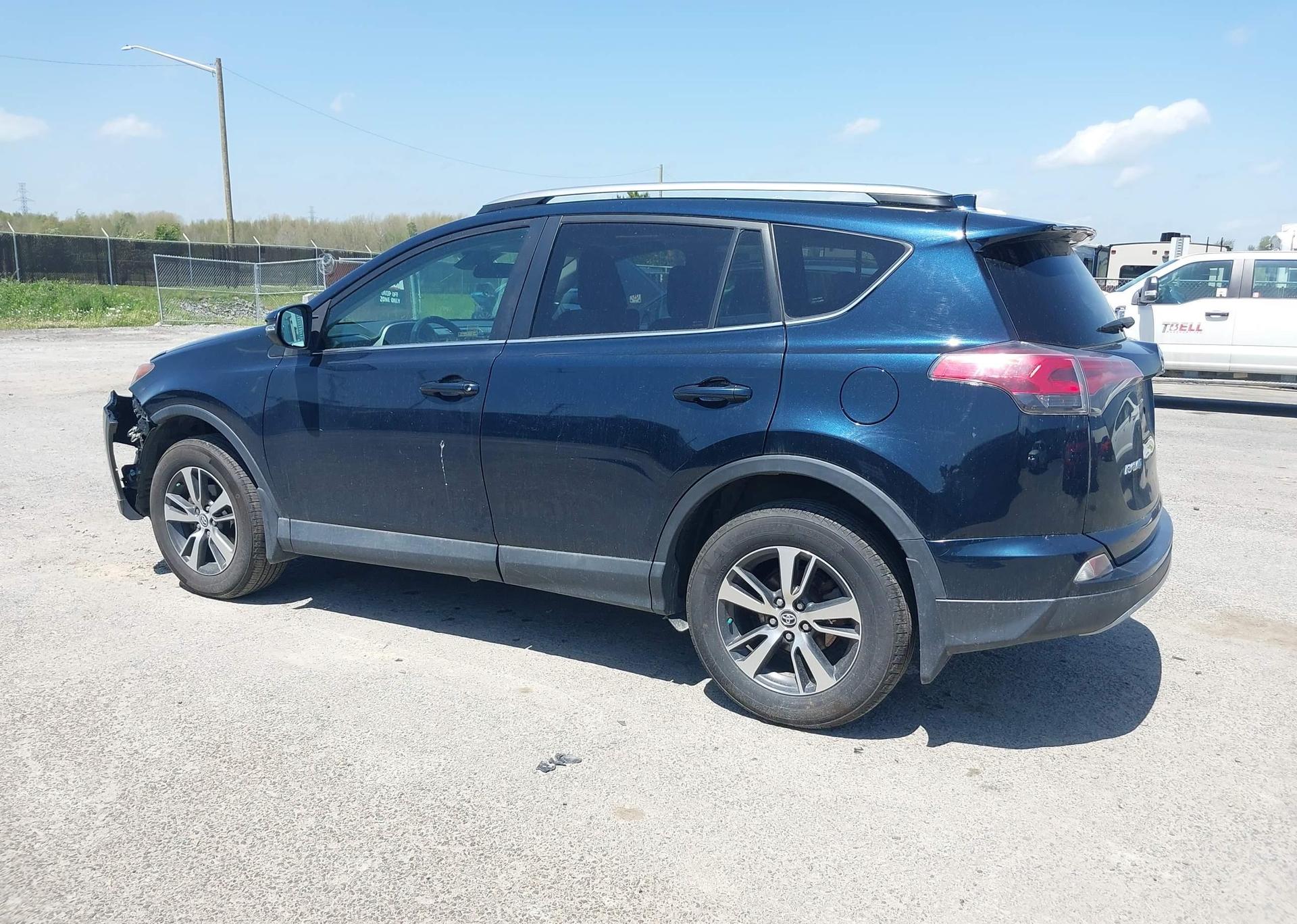 2018 TOYOTA RAV4 XLE