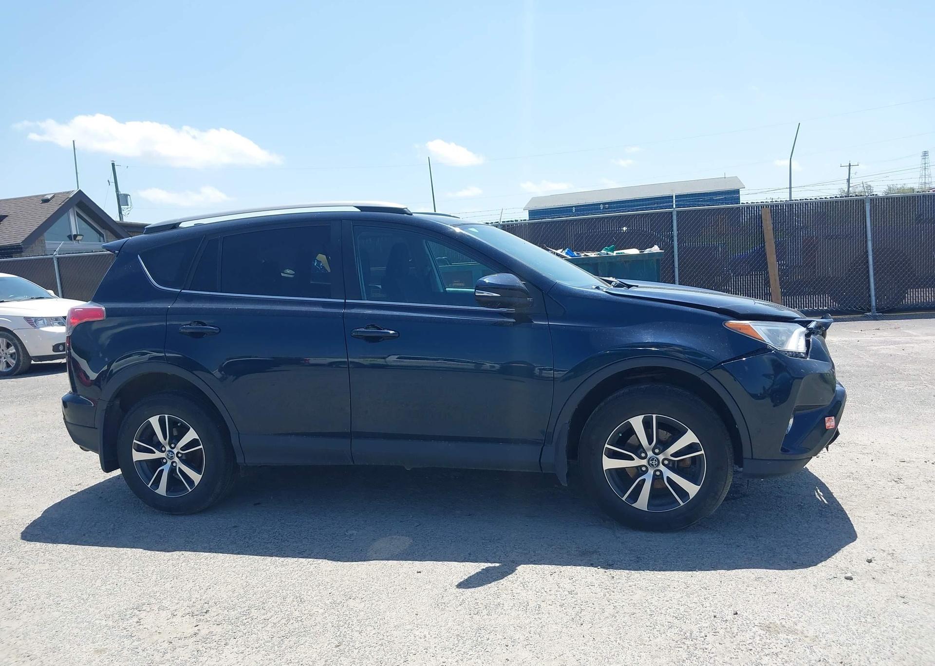 2018 TOYOTA RAV4 XLE