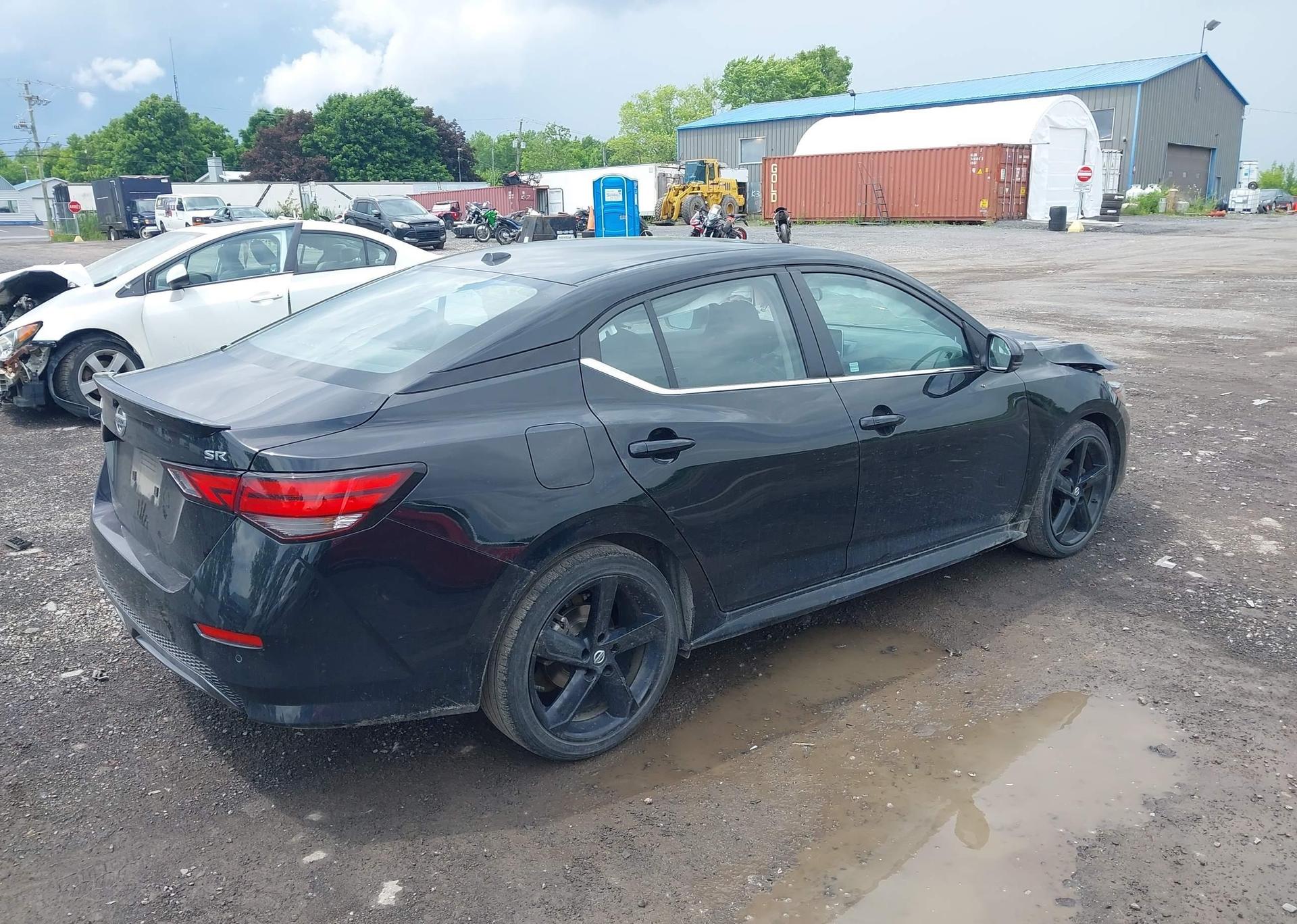 2022 NISSAN SENTRA SR