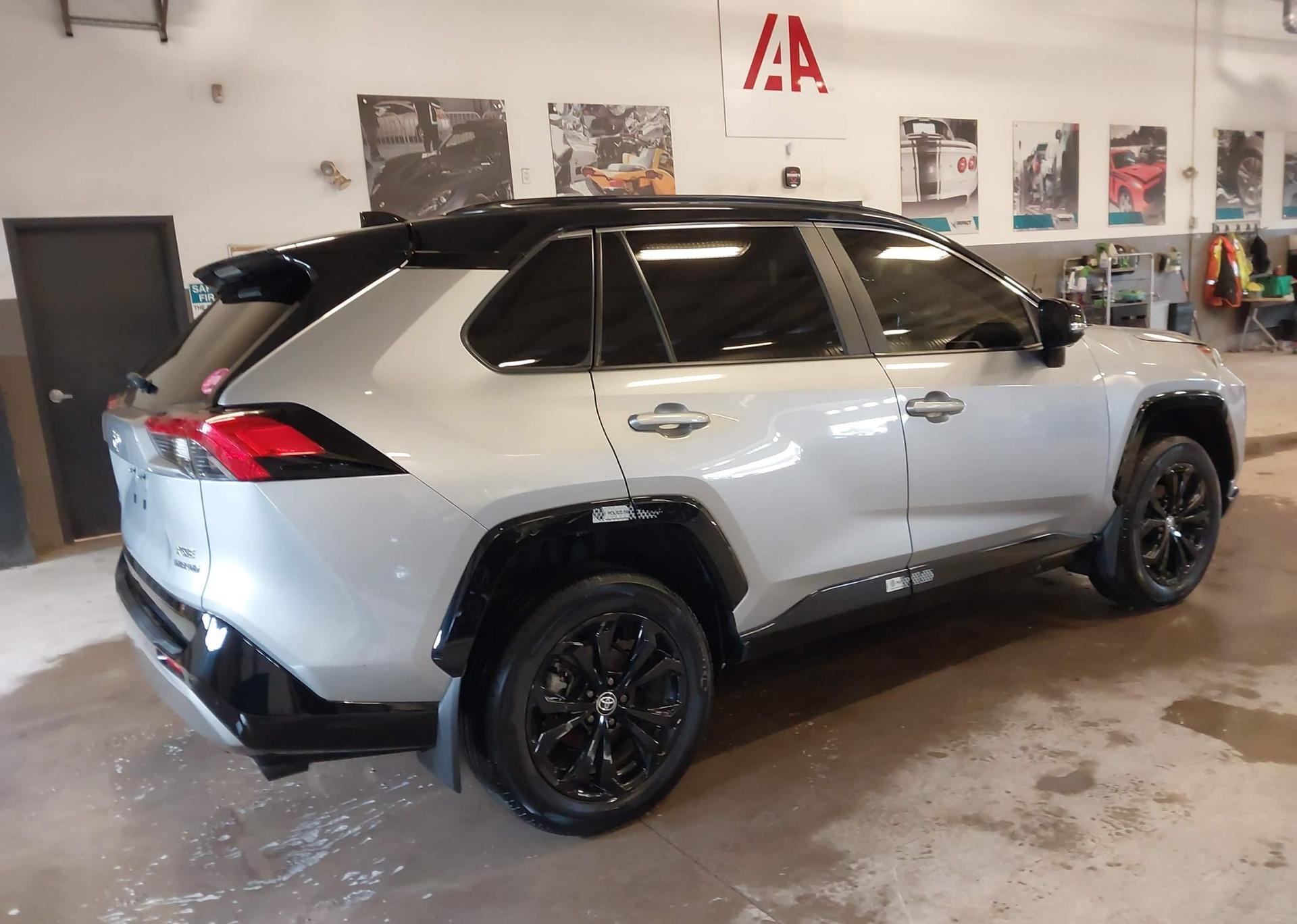 2023 TOYOTA RAV4 HYBRID XSE