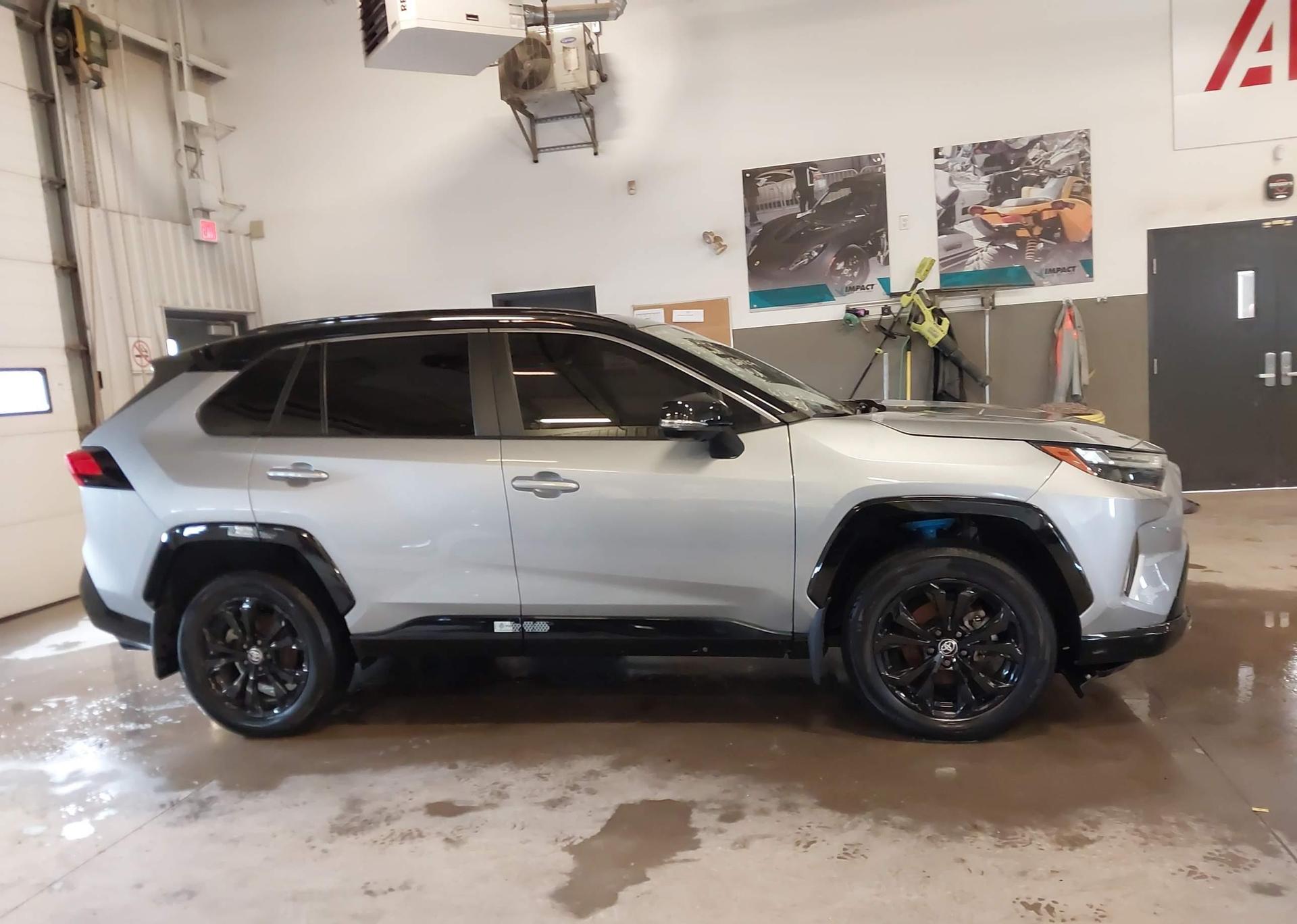 2023 TOYOTA RAV4 HYBRID XSE