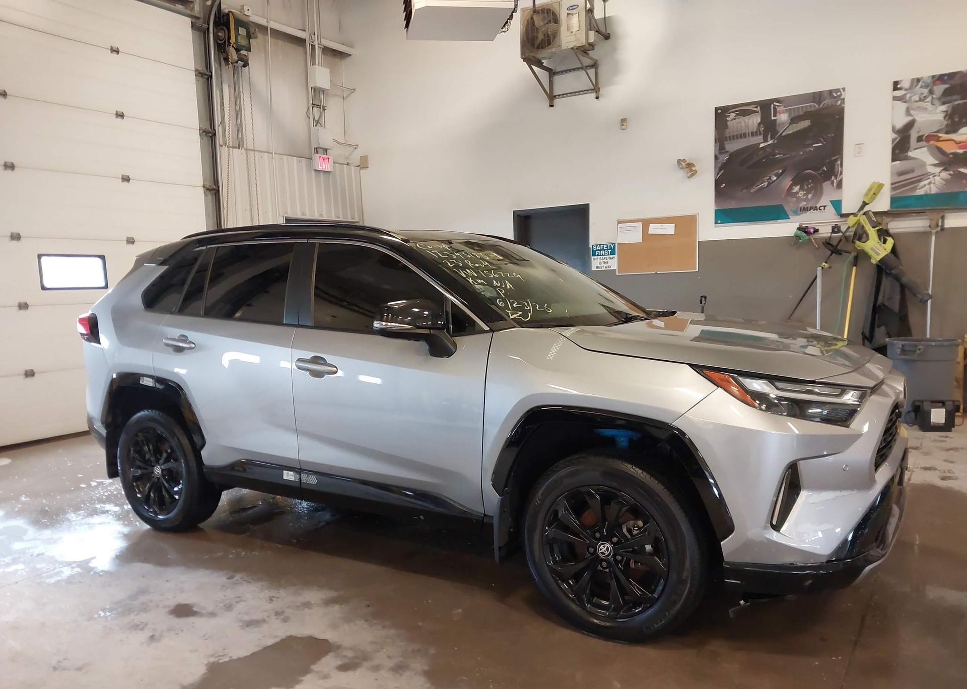 2023 TOYOTA RAV4 HYBRID XSE