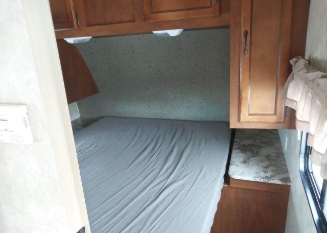 2014 COACHMEN CATALINA 272DBS