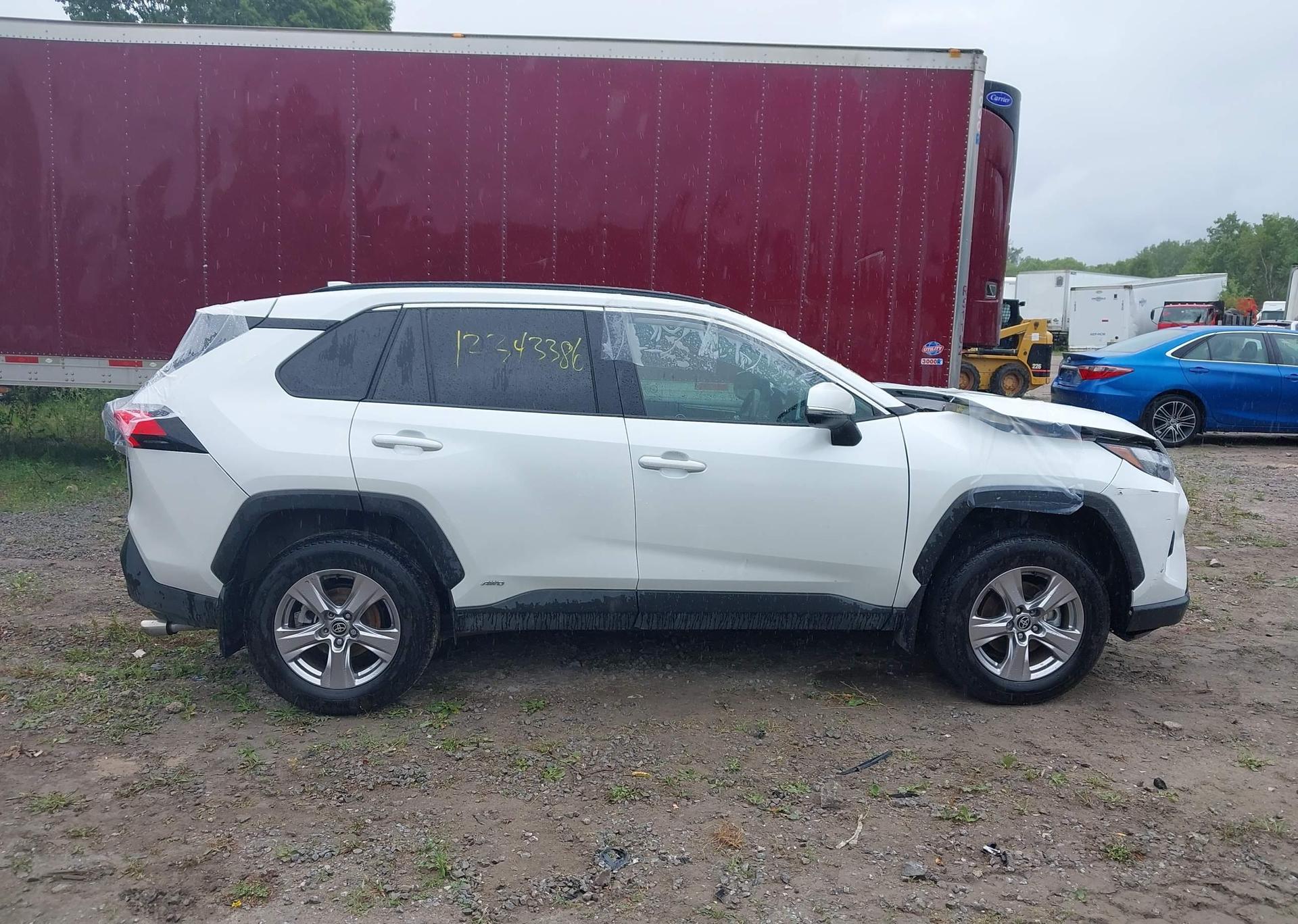 2025 TOYOTA RAV4
