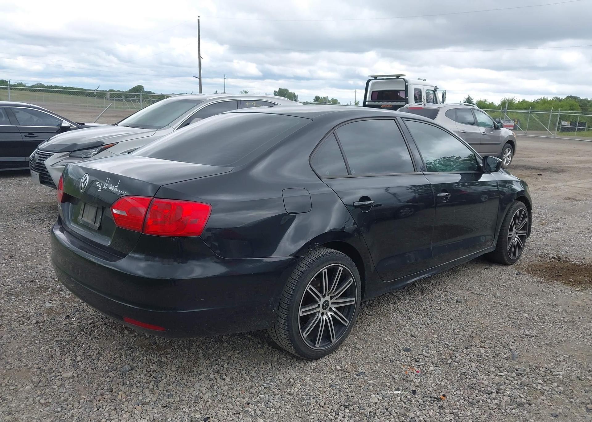2013 VOLKSWAGEN JETTA S
