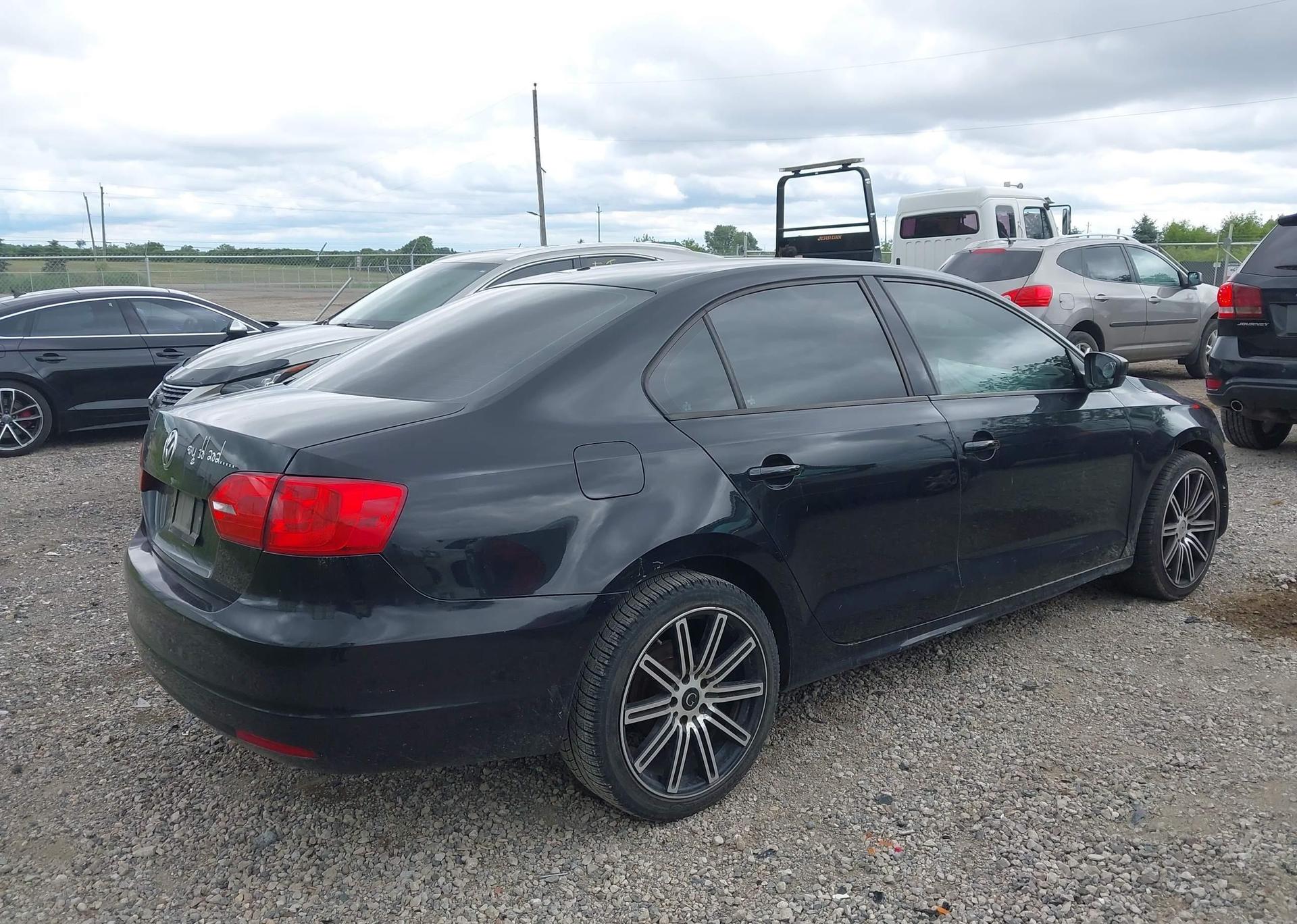 2013 VOLKSWAGEN JETTA S