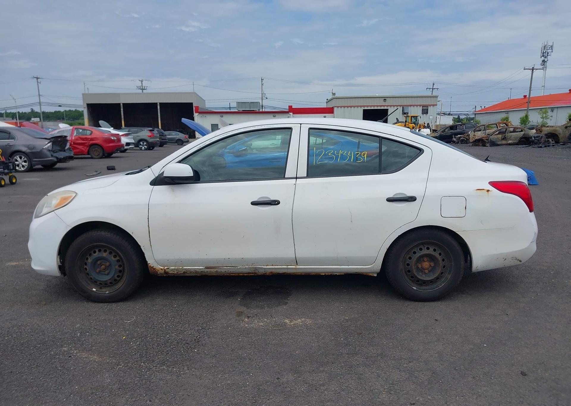 2012 NISSAN VERSA S