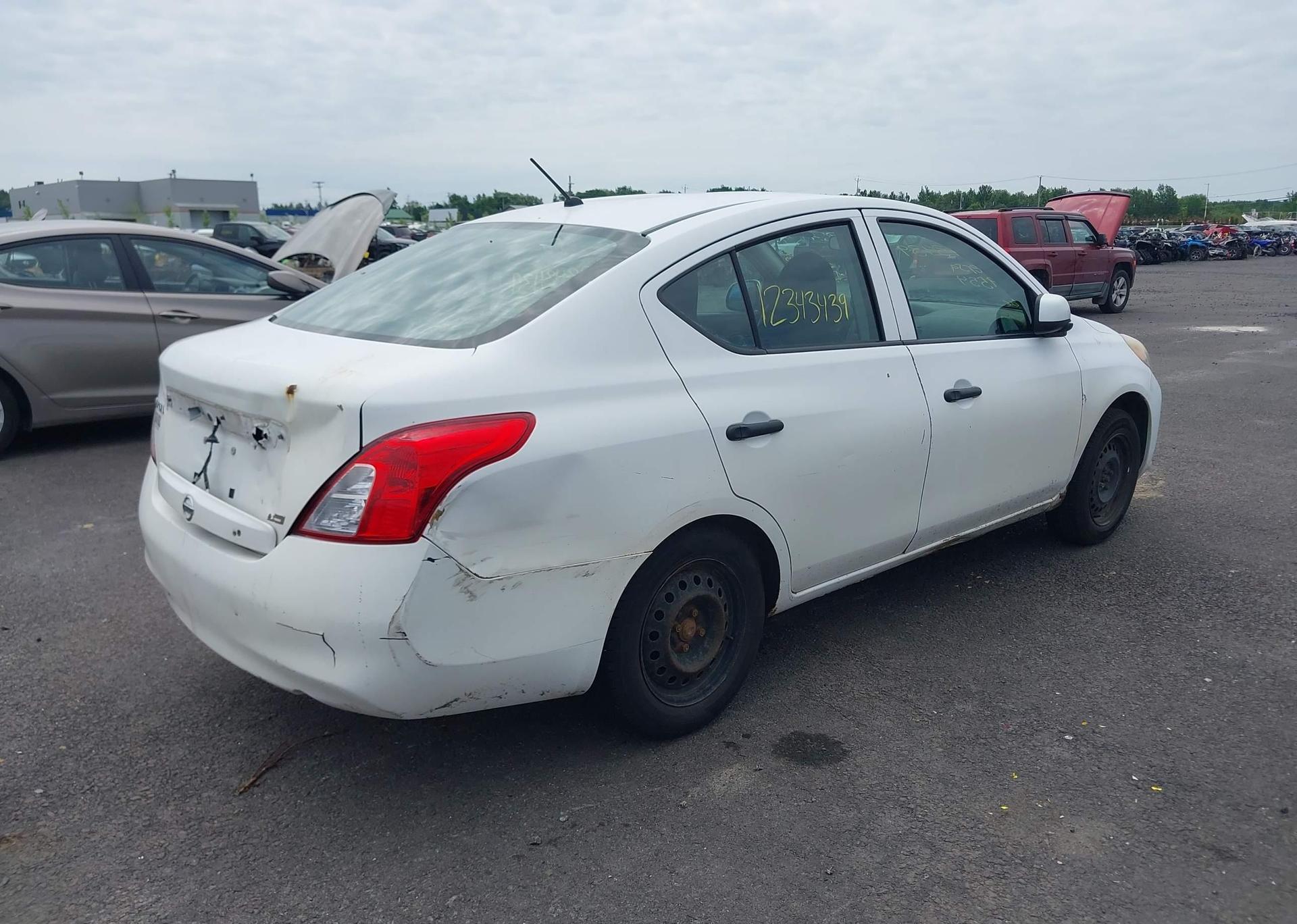 2012 NISSAN VERSA S