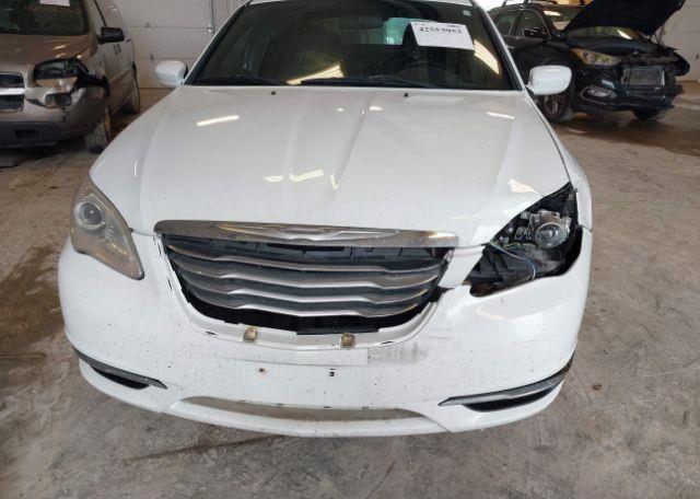 2013 CHRYSLER 200 LX