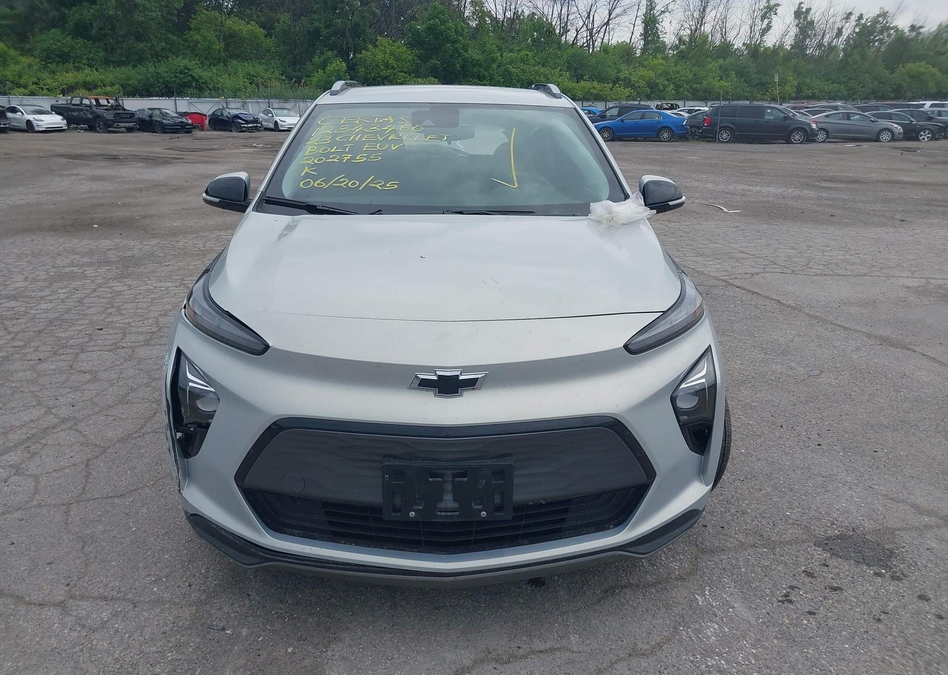 2023 CHEVROLET BOLT EUV LT