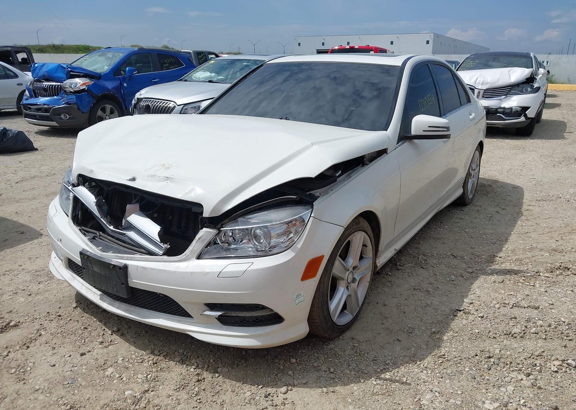 2011 MERCEDES-BENZ C 300 4MATIC