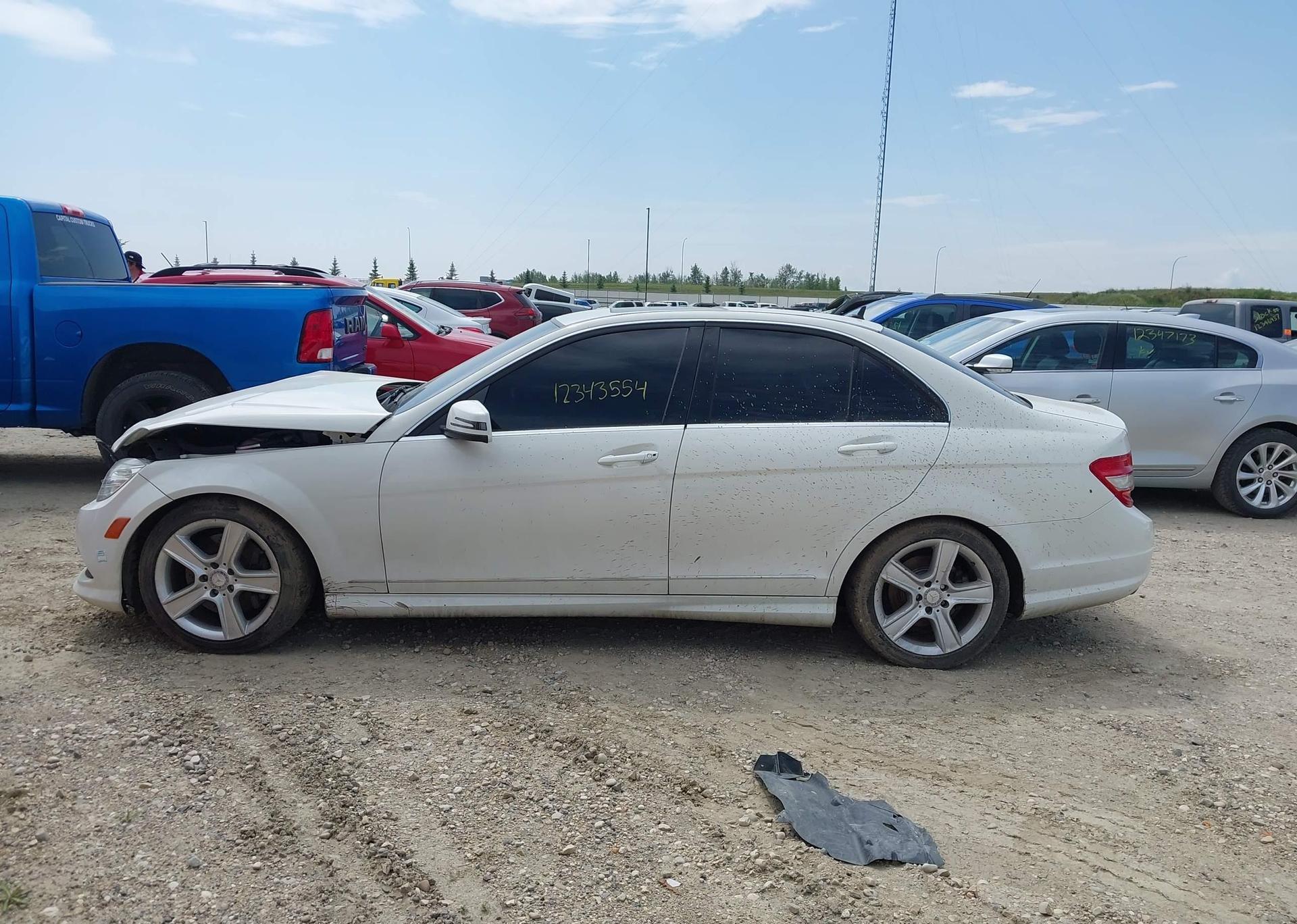 2011 MERCEDES-BENZ C 300 4MATIC