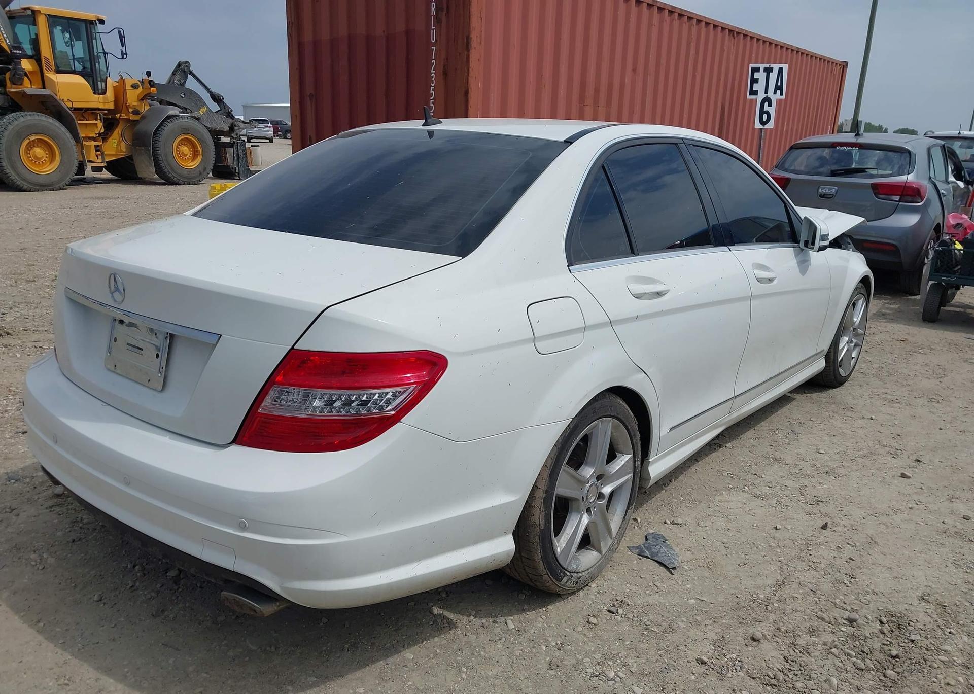 2011 MERCEDES-BENZ C 300 4MATIC