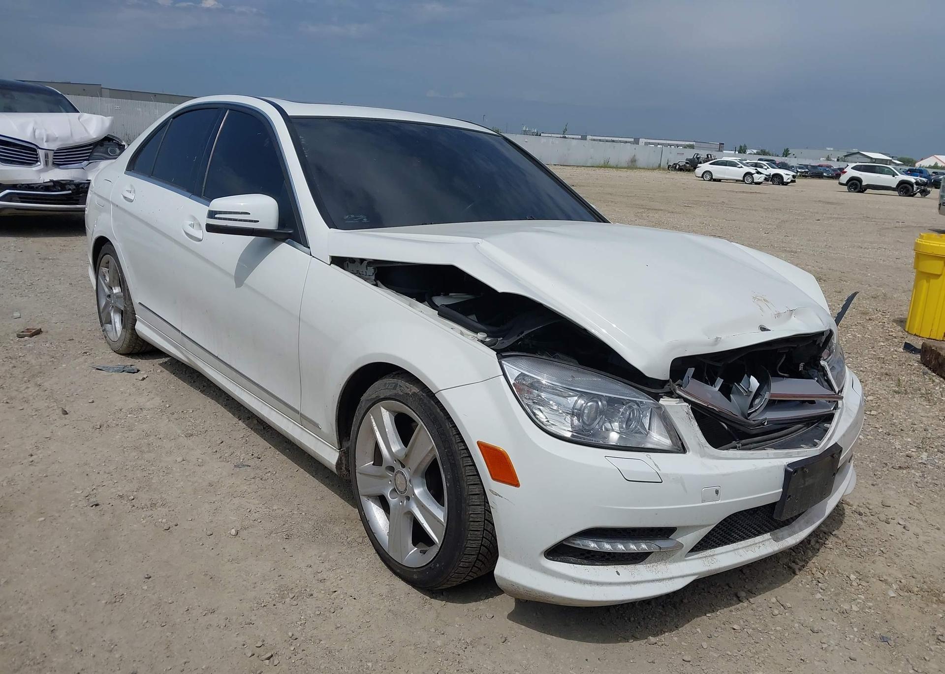 2011 MERCEDES-BENZ C 300 4MATIC