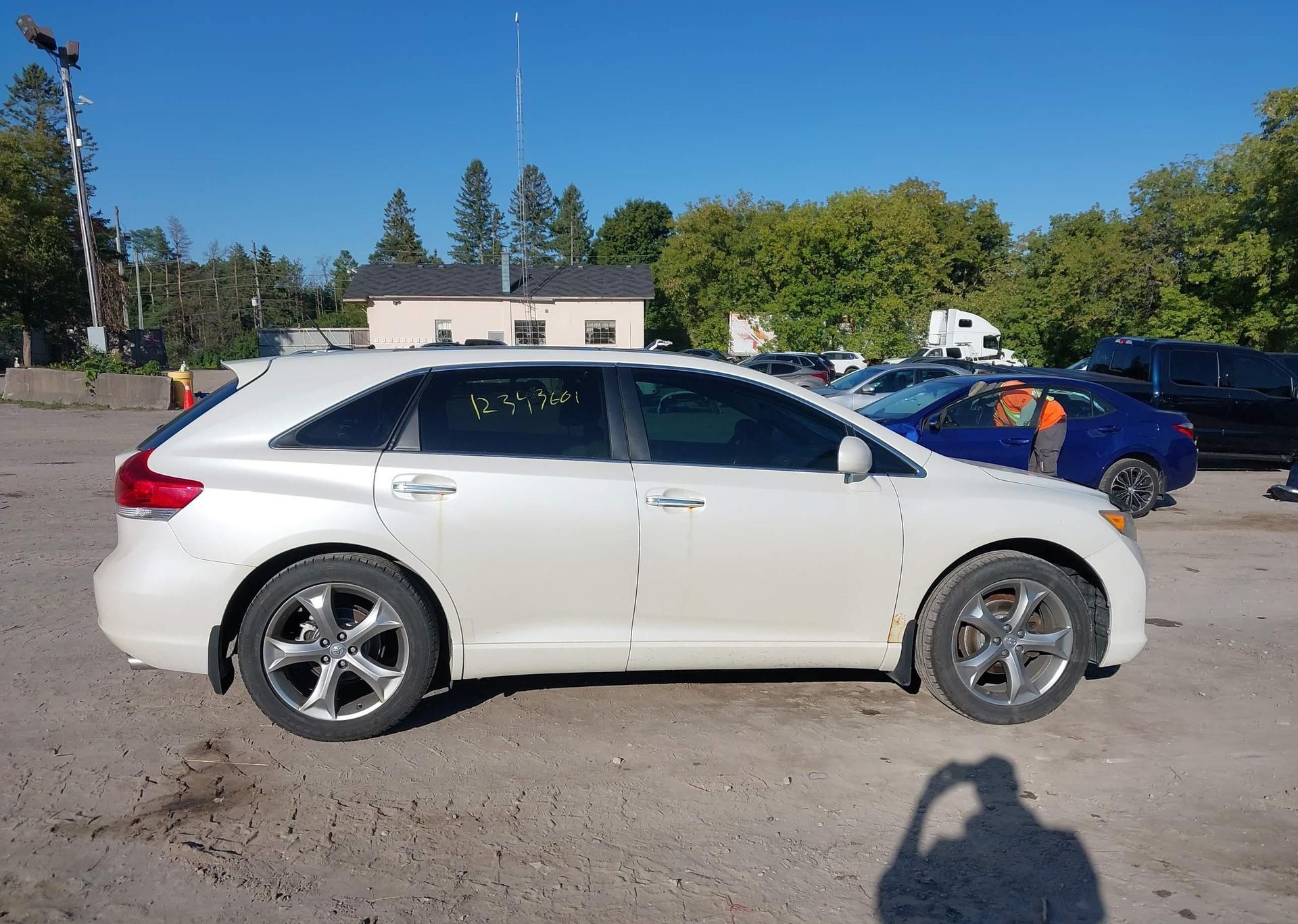 2012 TOYOTA VENZA