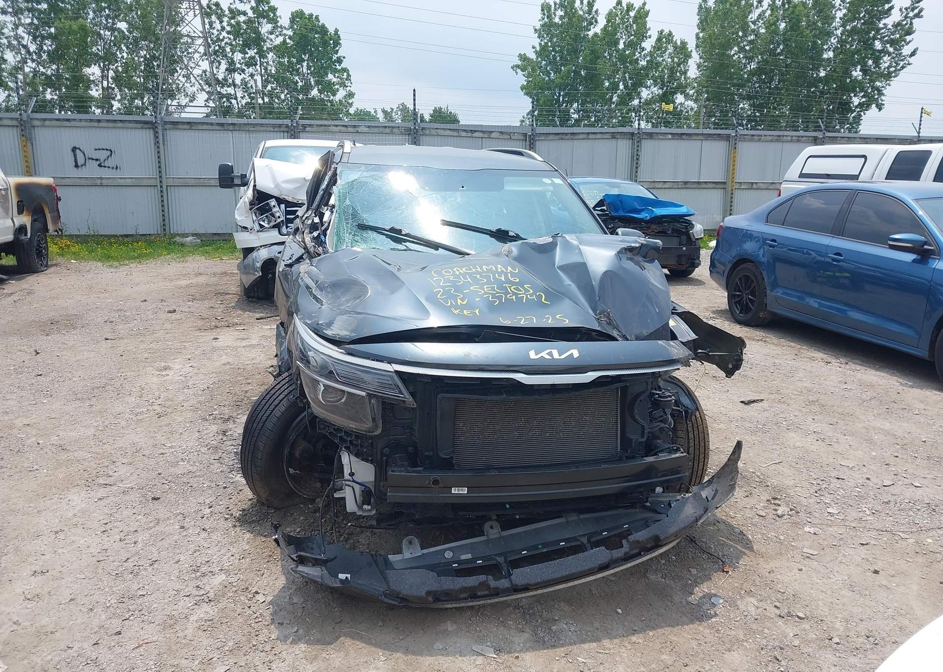 2023 KIA SELTOS LX