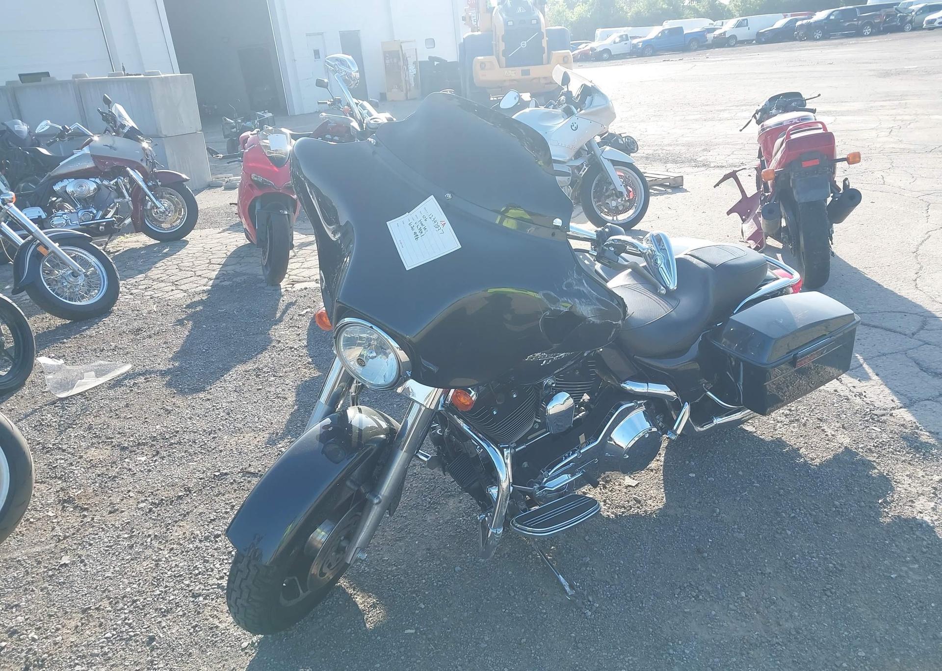 2006 HARLEY-DAVIDSON FLHXI