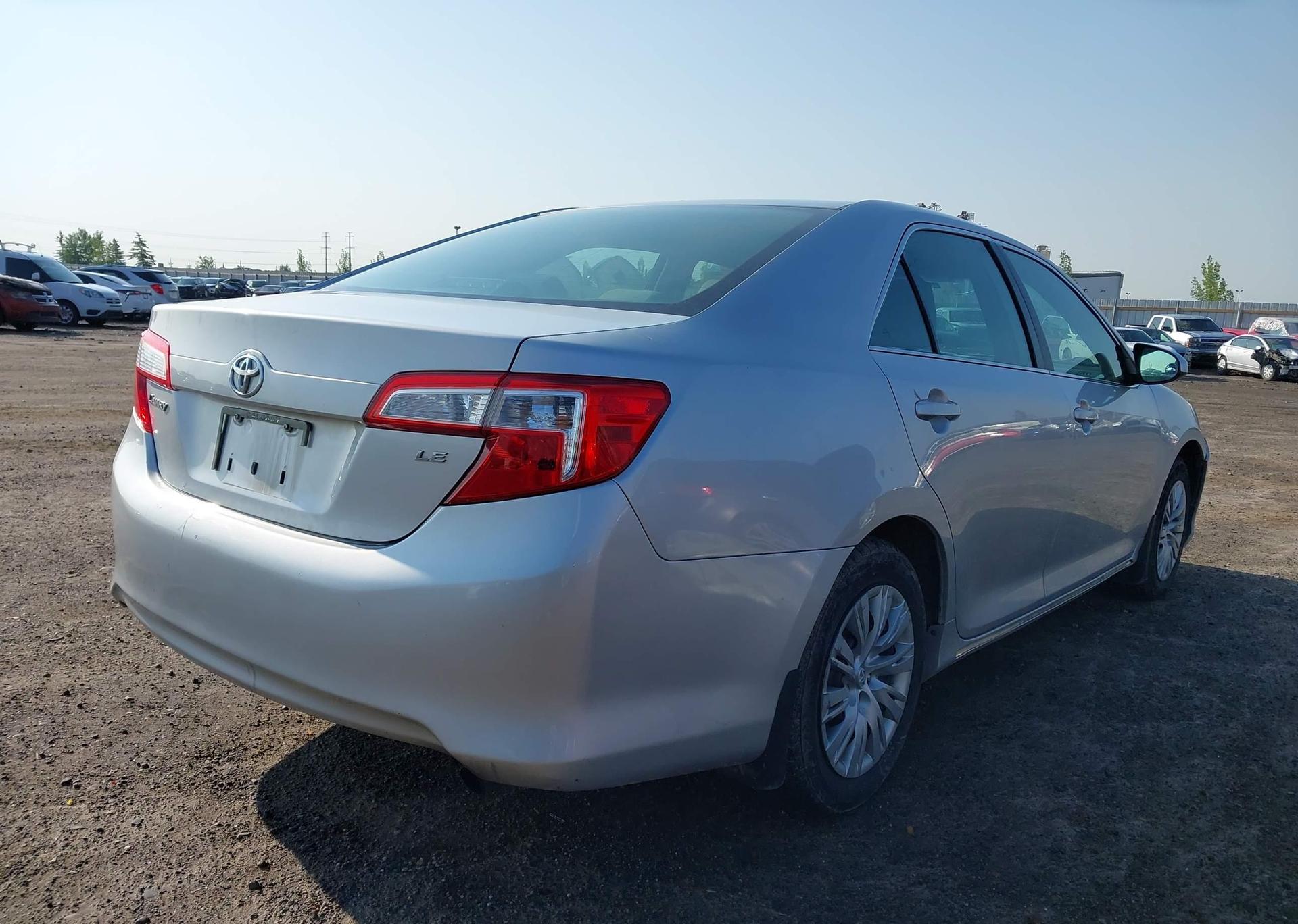 2012 TOYOTA CAMRY LE