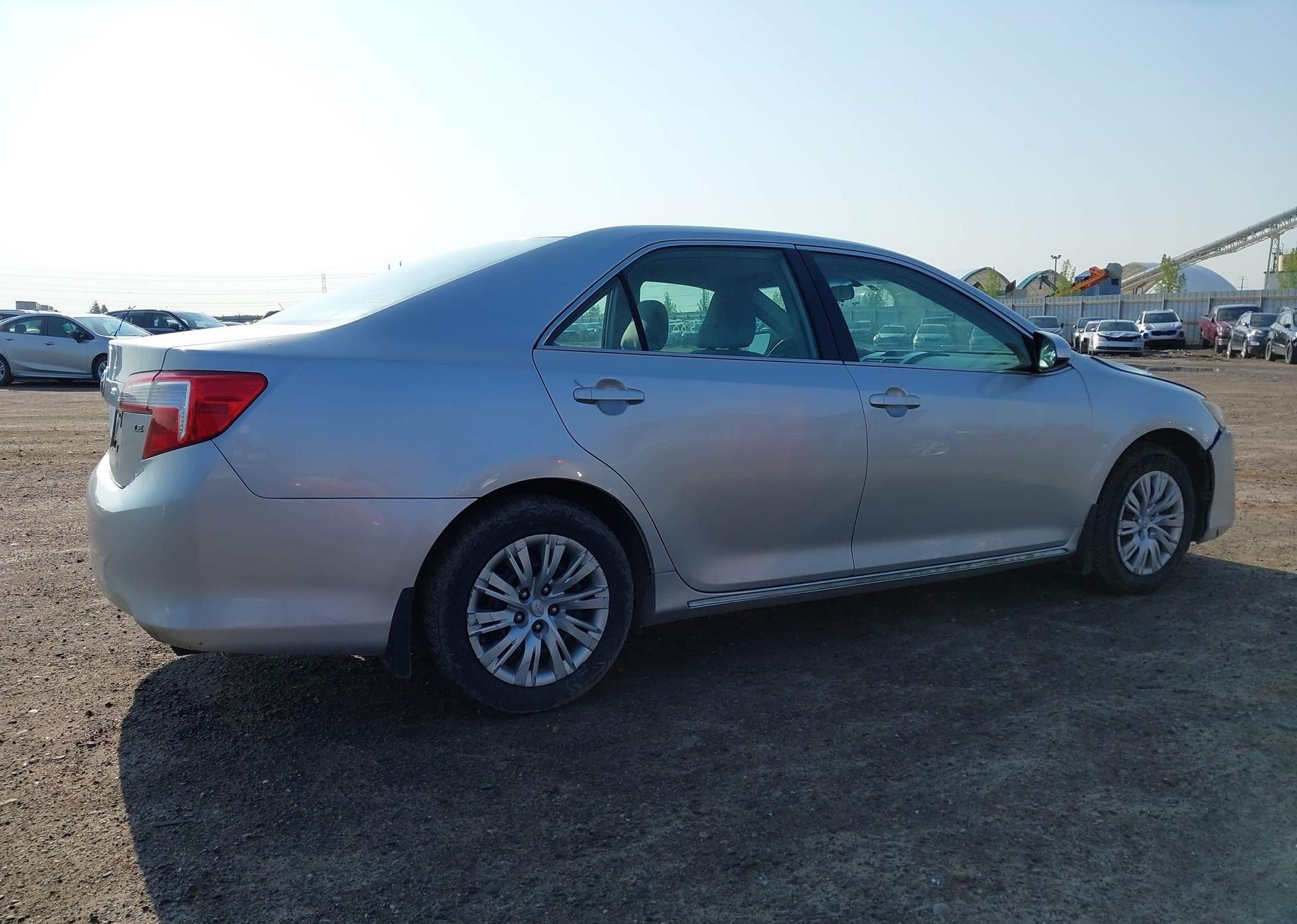 2012 TOYOTA CAMRY LE