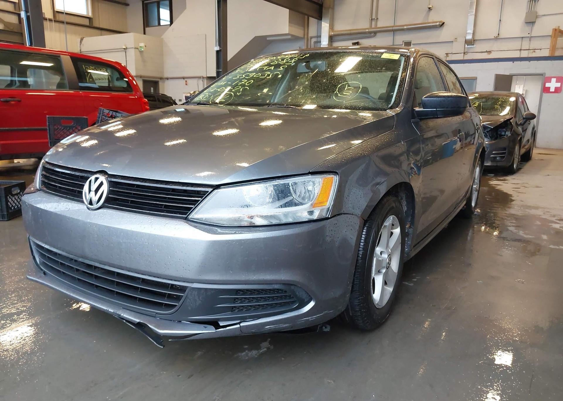 2013 VOLKSWAGEN JETTA S