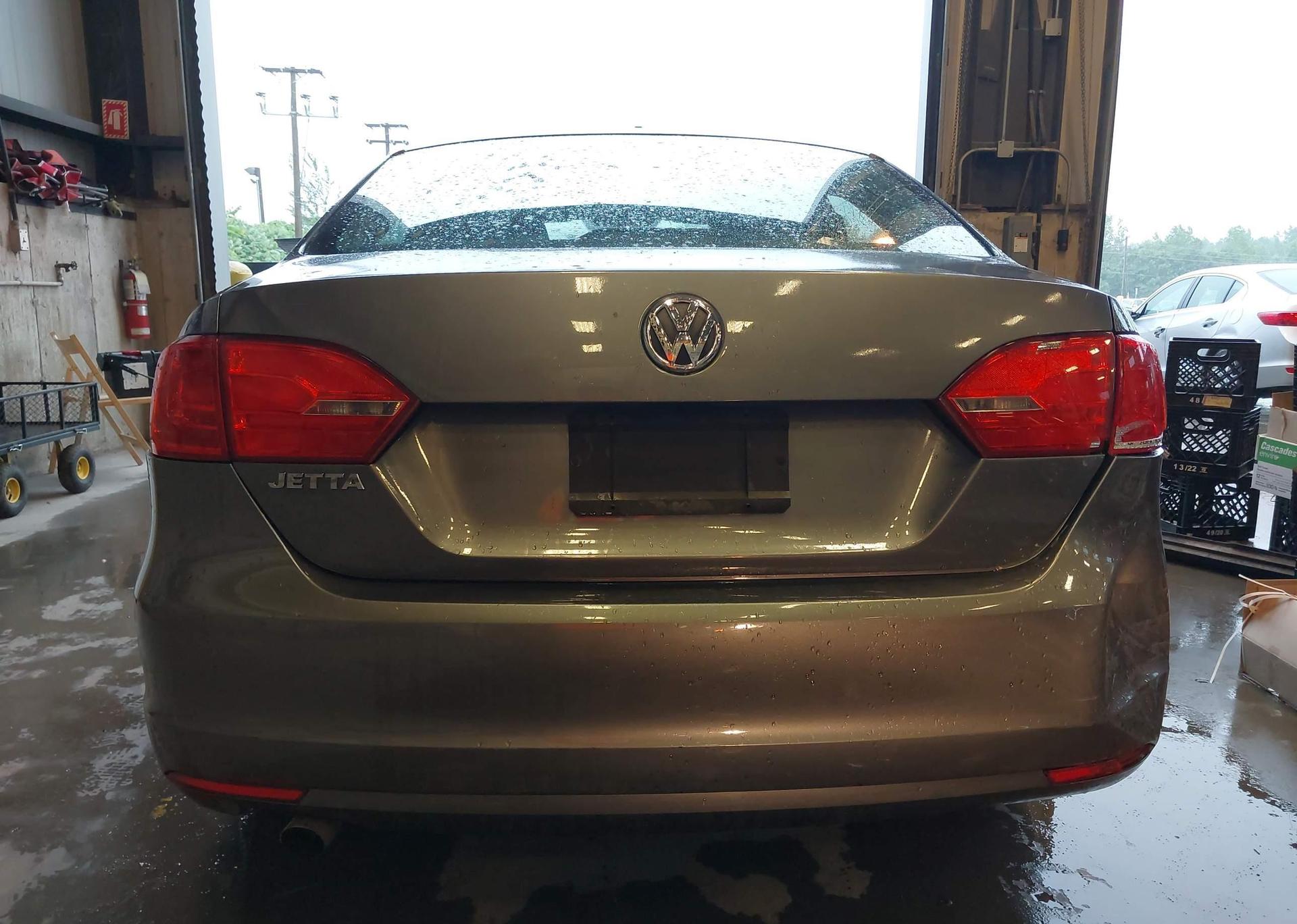 2013 VOLKSWAGEN JETTA S