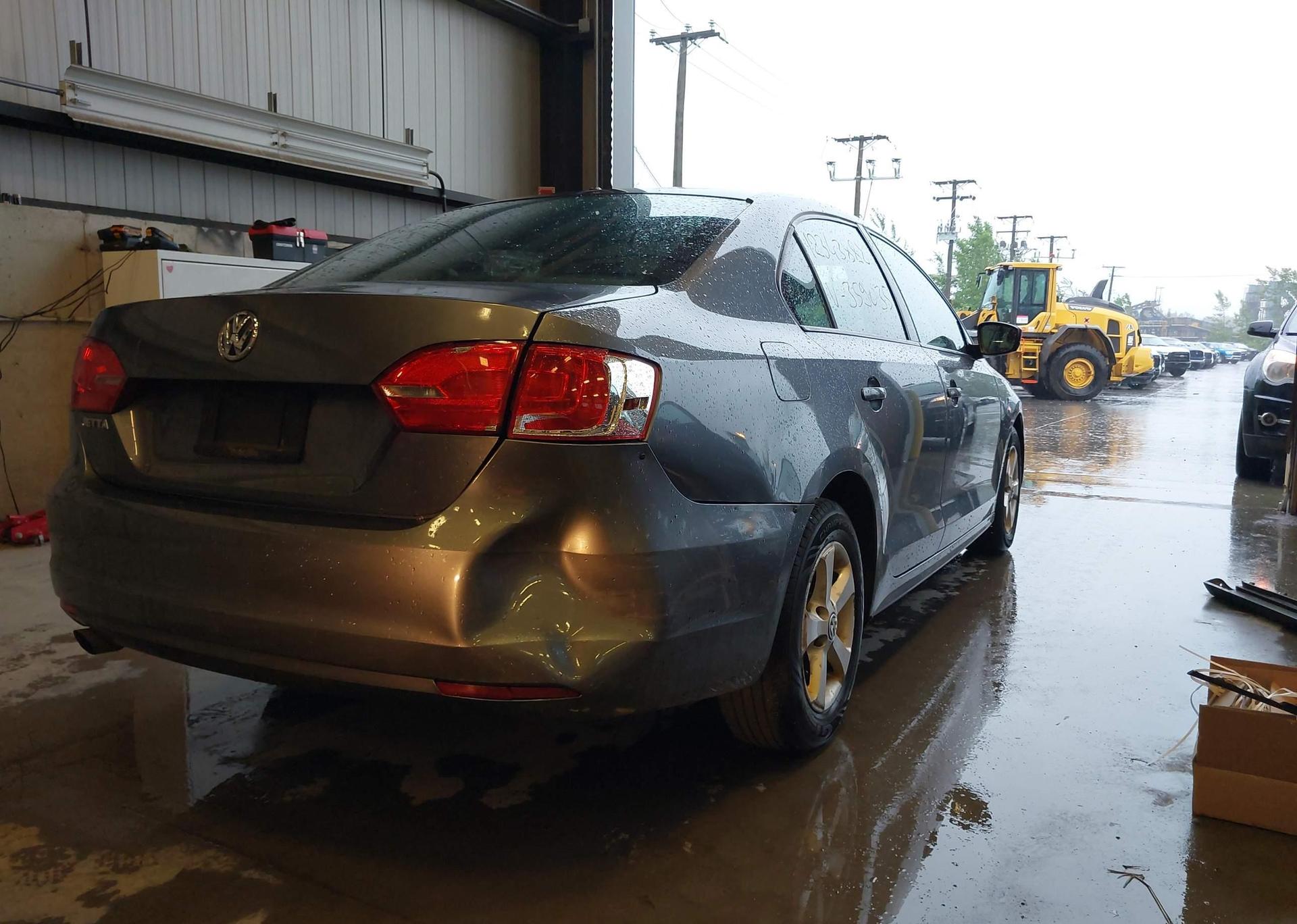2013 VOLKSWAGEN JETTA S