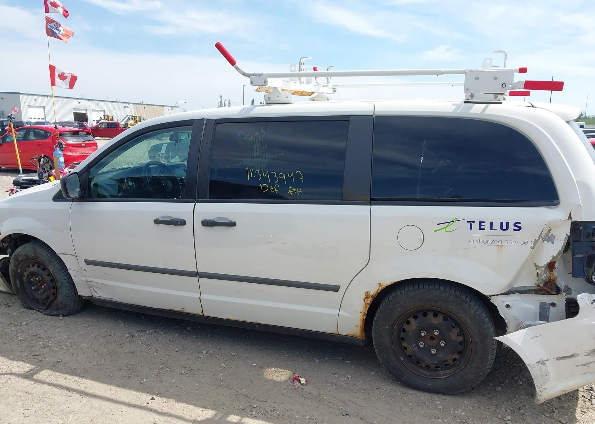2011 DODGE GRAND CARAVAN SE