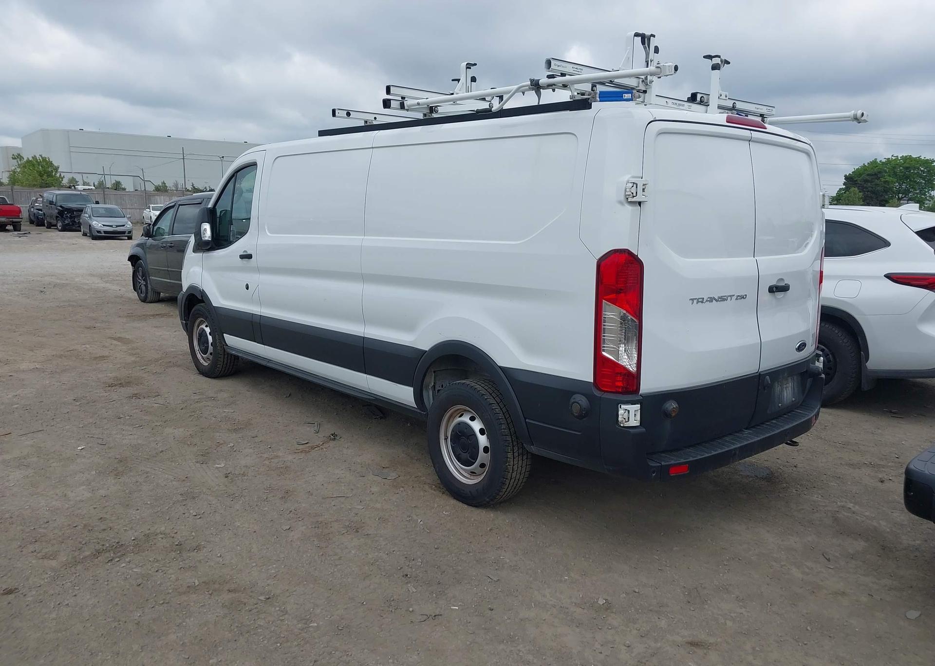 2021 FORD transit t-250