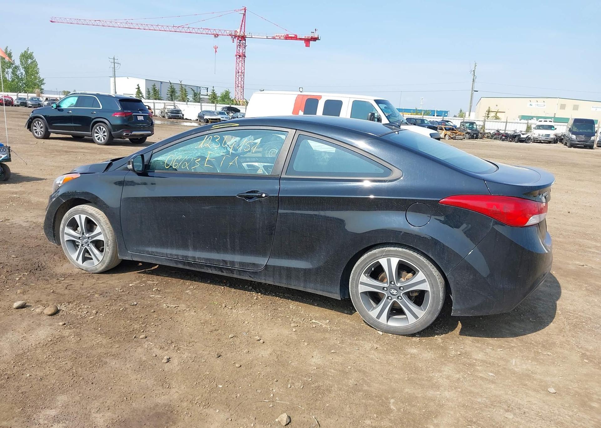 2013 HYUNDAI elantra se