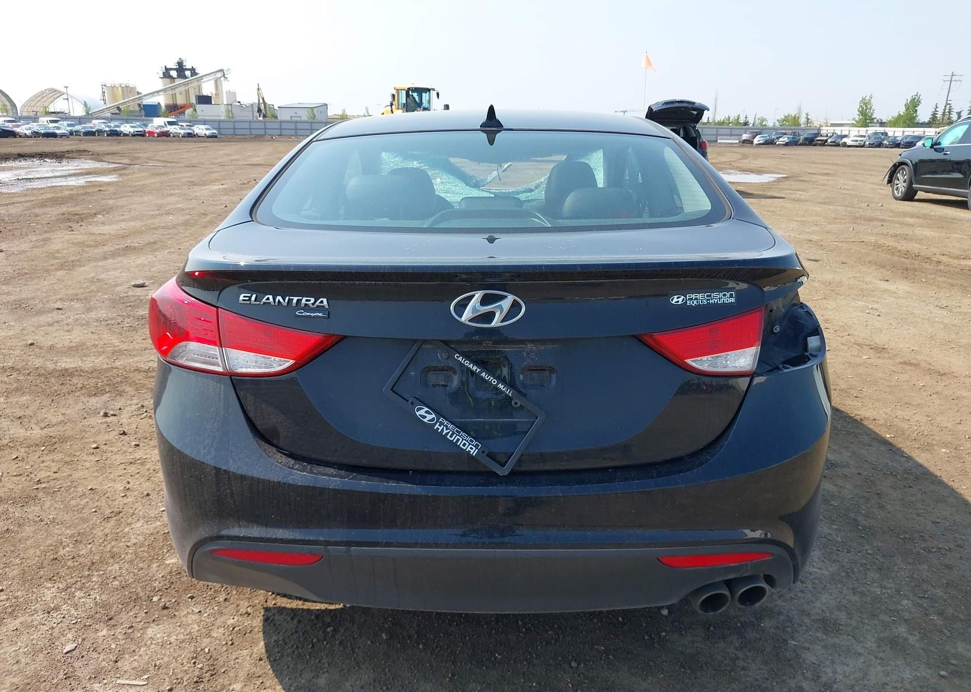 2013 HYUNDAI elantra se