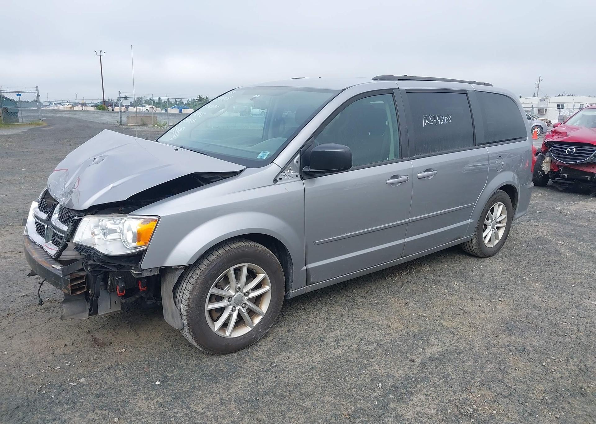 2016 DODGE GRAND CARAVAN SE