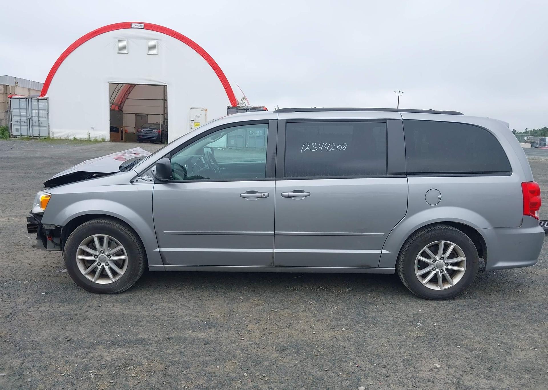 2016 DODGE GRAND CARAVAN SE