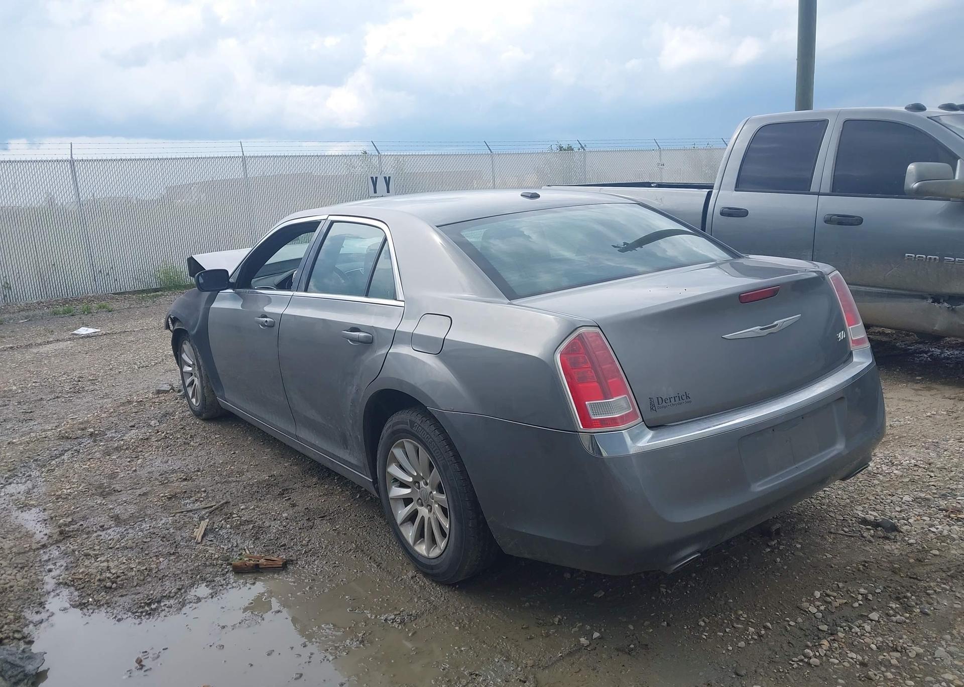 2012 CHRYSLER 300 TOURING