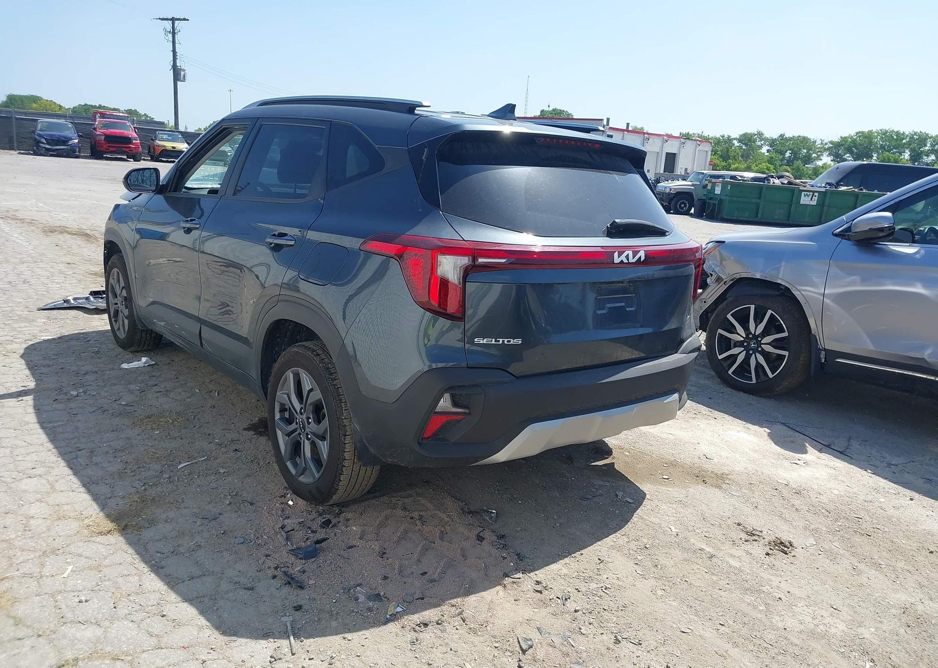 2024 KIA SELTOS LX