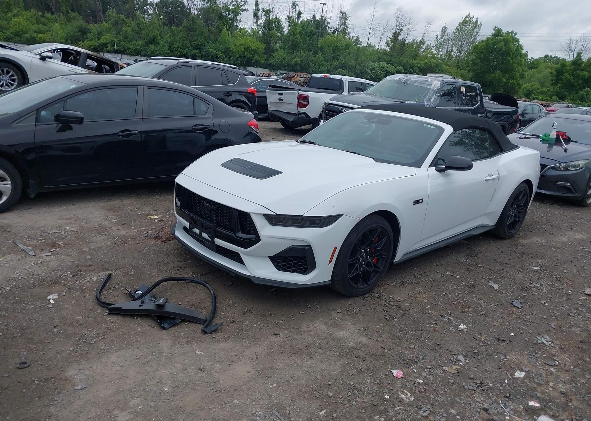 2024 FORD MUSTANG