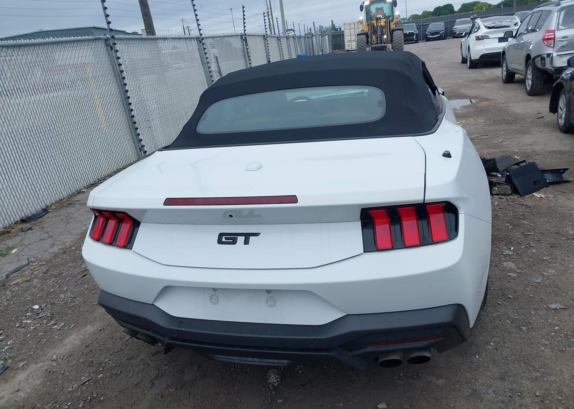 2024 FORD MUSTANG