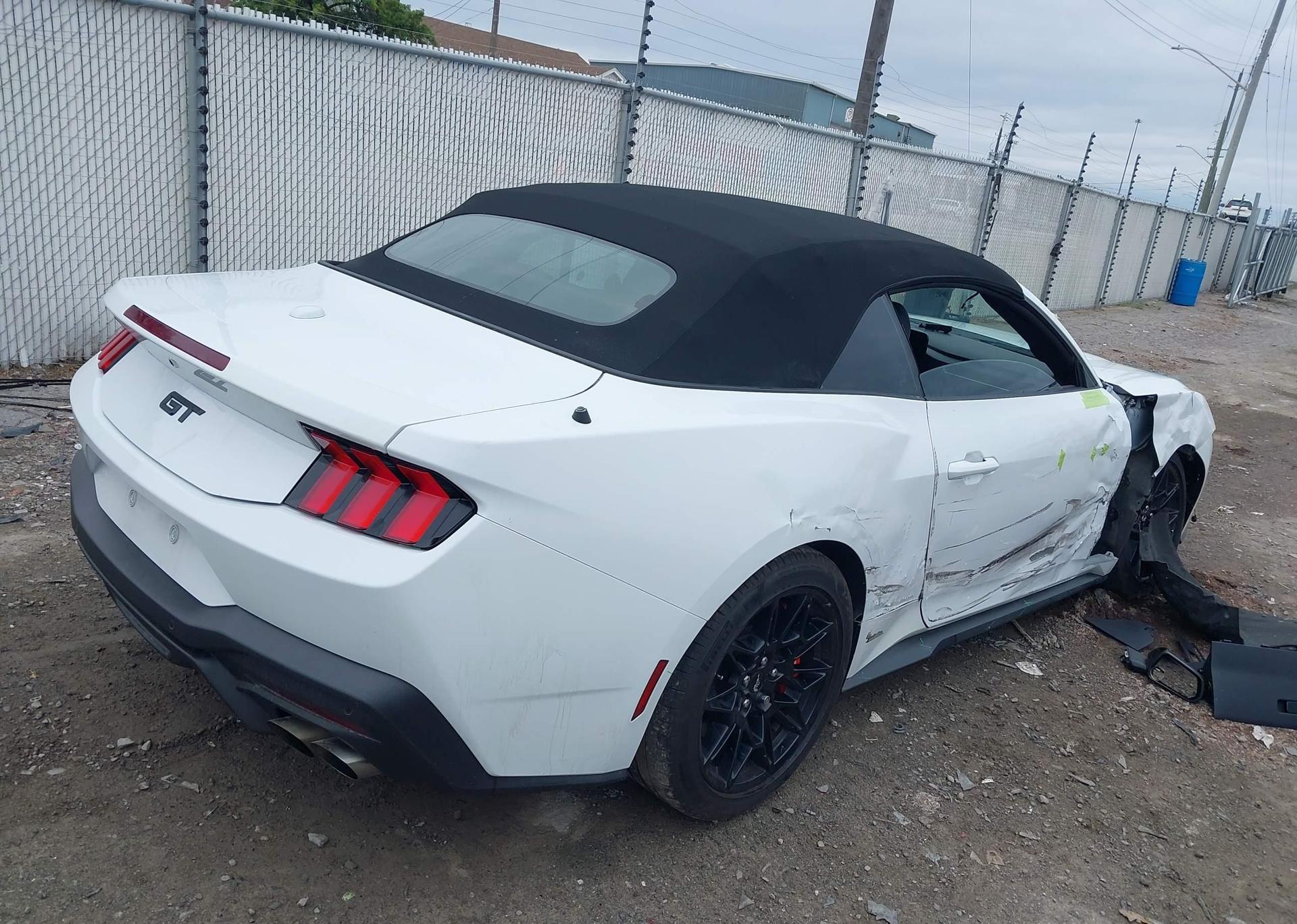 2024 FORD MUSTANG