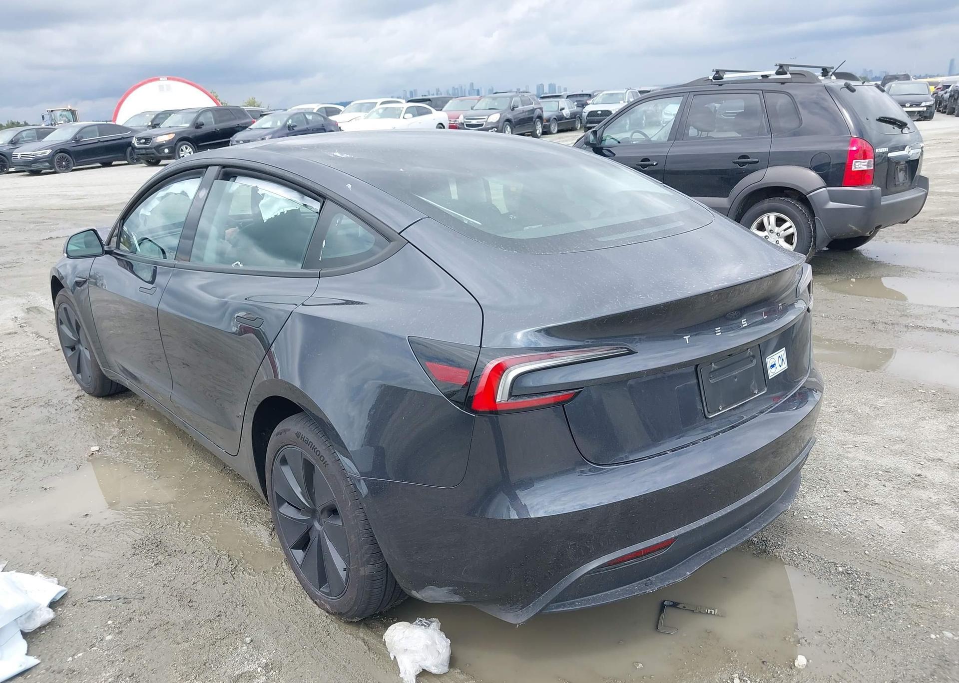 2024 TESLA MODEL 3