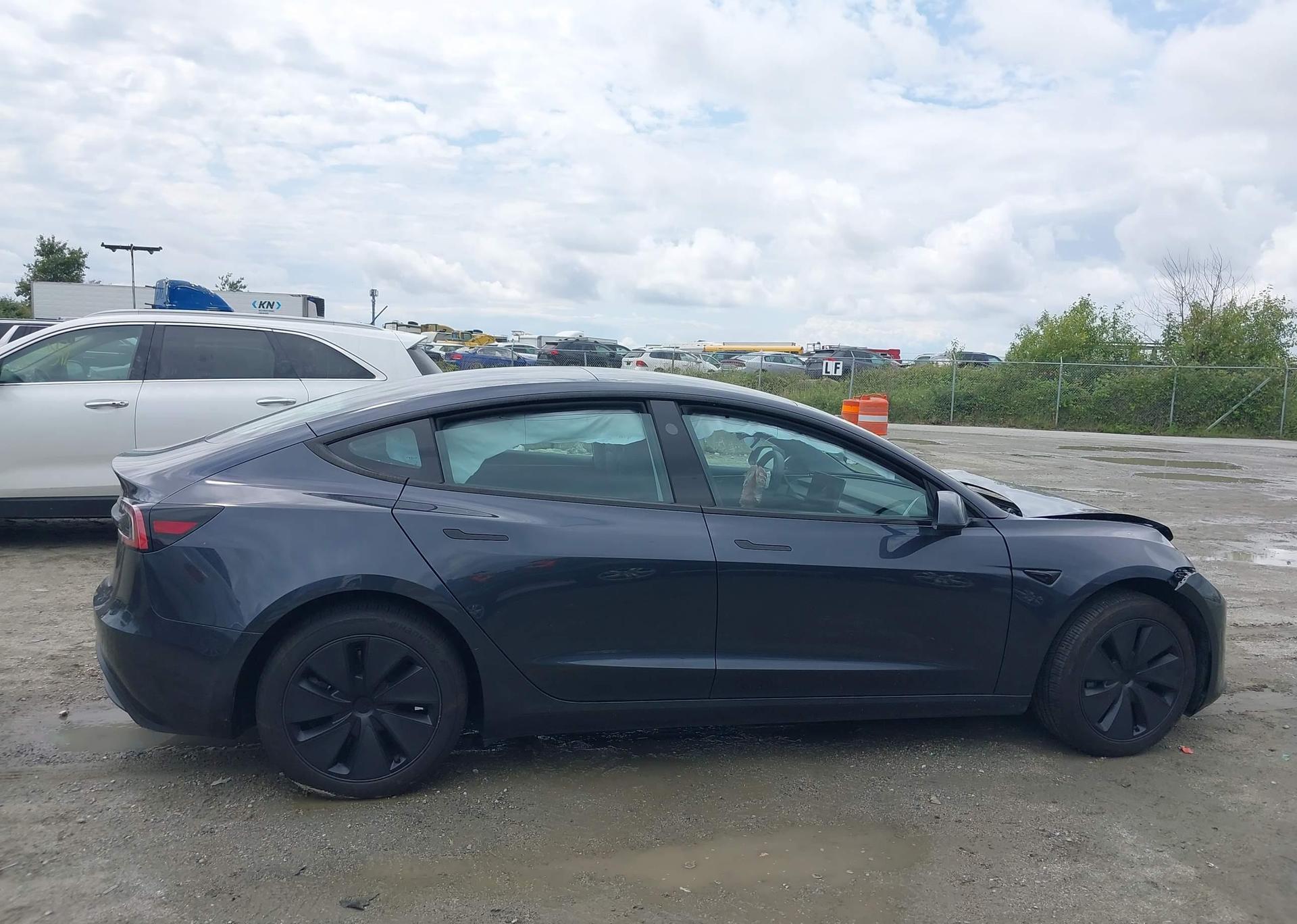 2024 TESLA MODEL 3