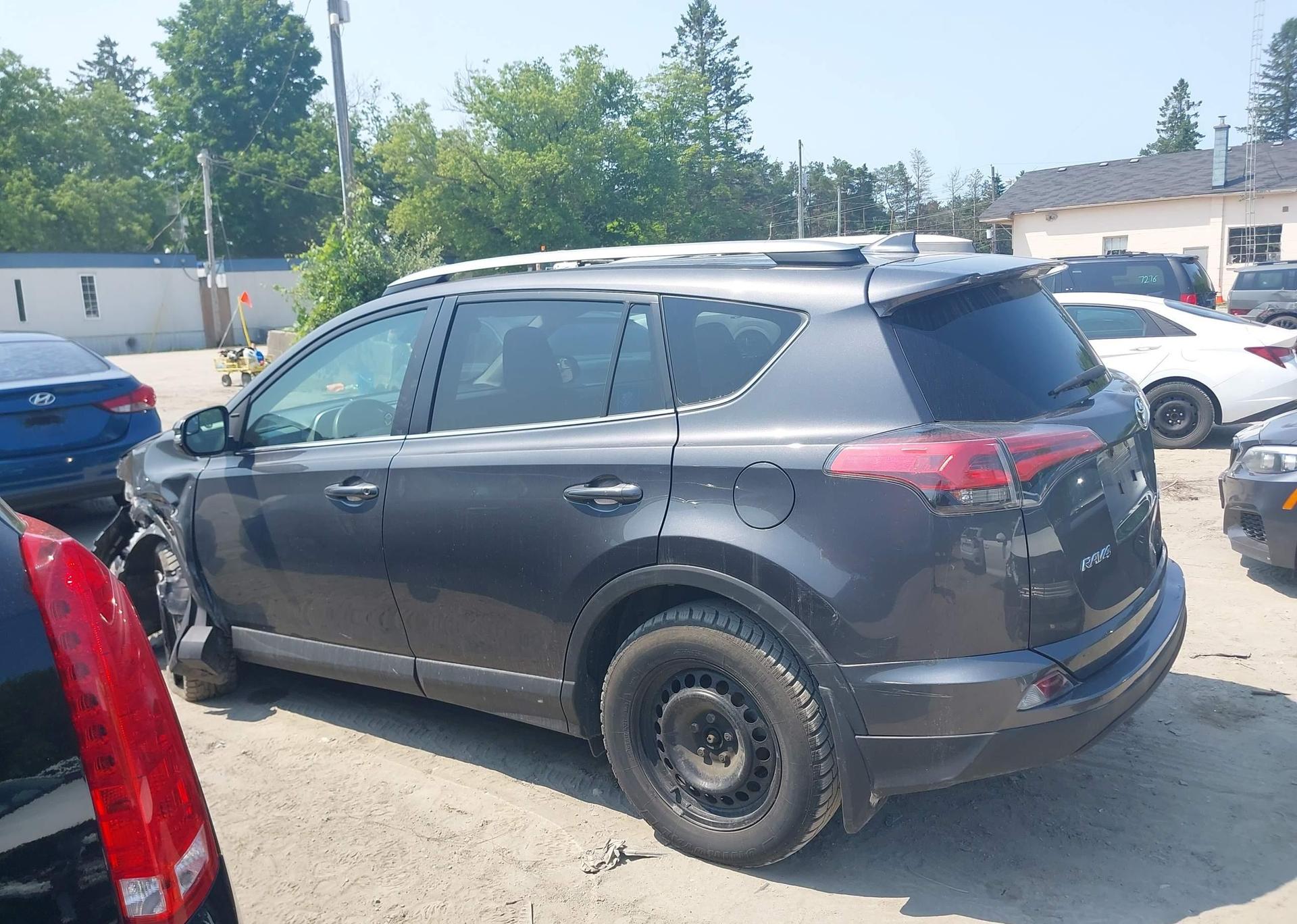 2018 TOYOTA RAV4 LE