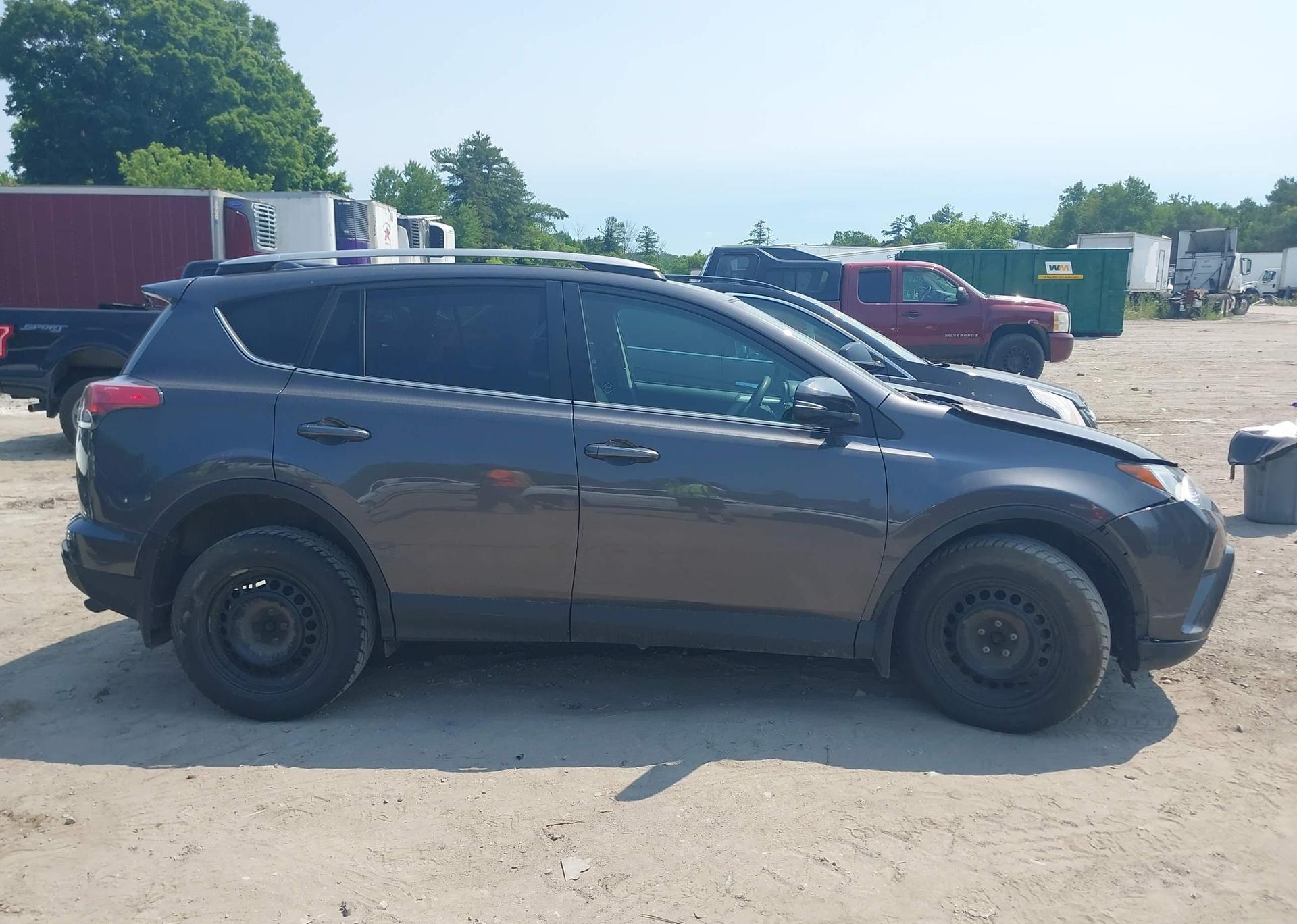 2018 TOYOTA RAV4 LE