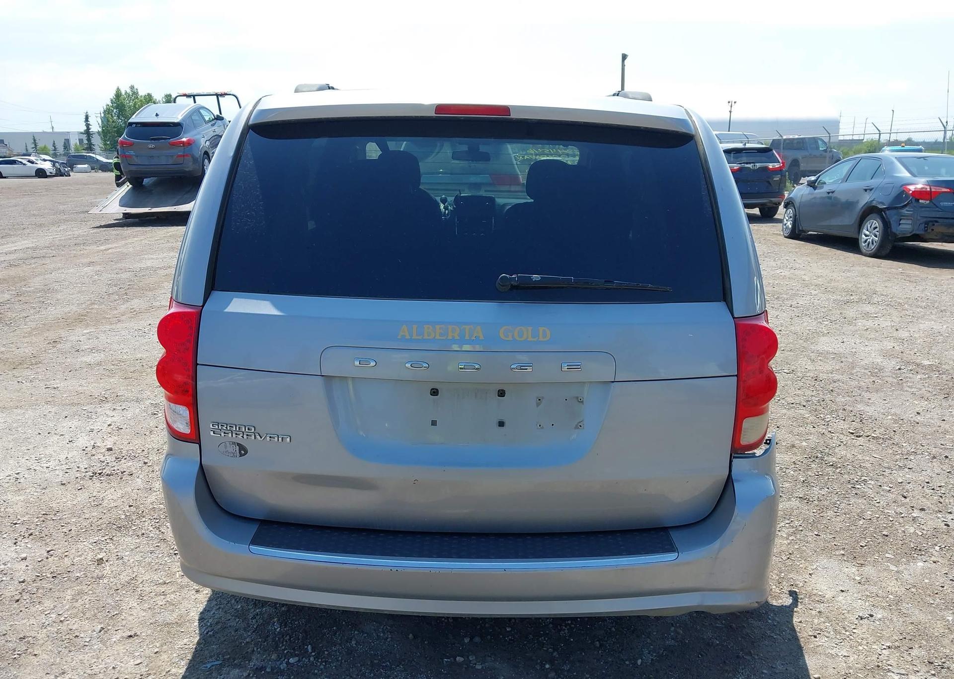 2013 DODGE GRAND CARAVAN SE