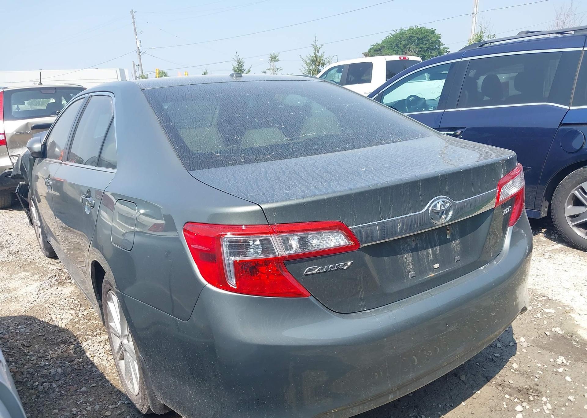 2013 TOYOTA CAMRY