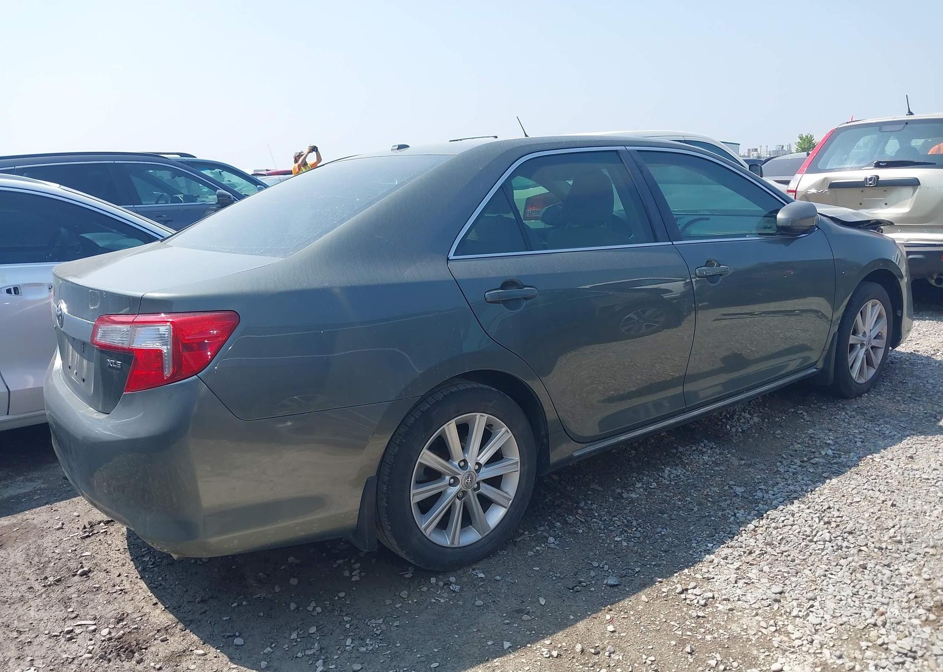 2013 TOYOTA CAMRY