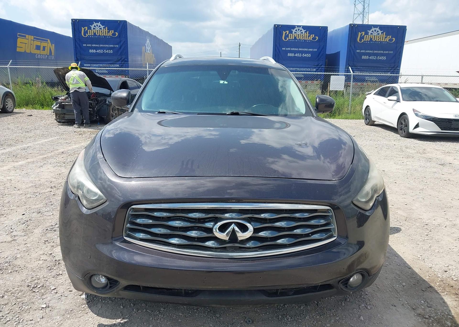 2010 INFINITI FX50