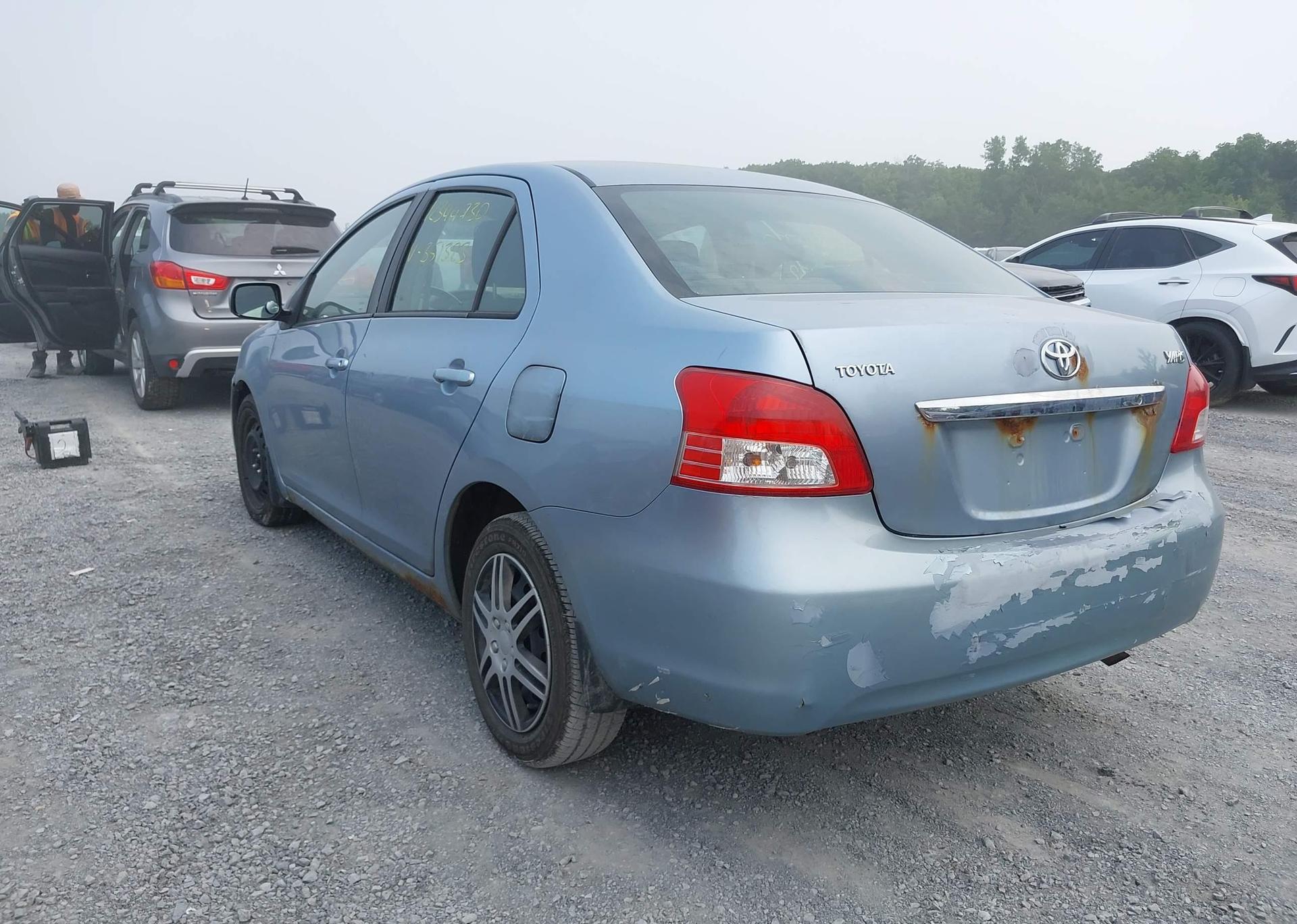 2009 TOYOTA YARIS