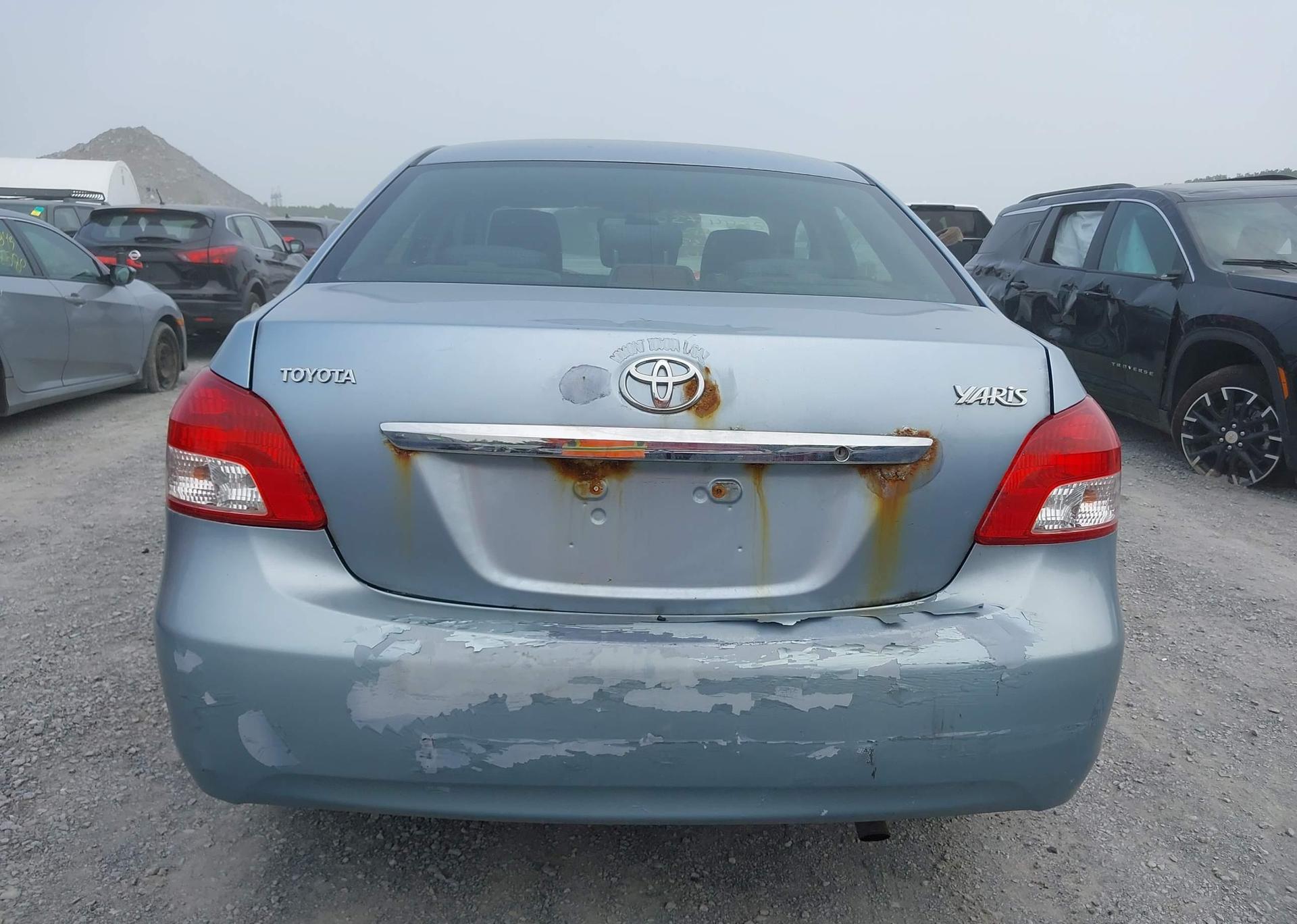 2009 TOYOTA YARIS